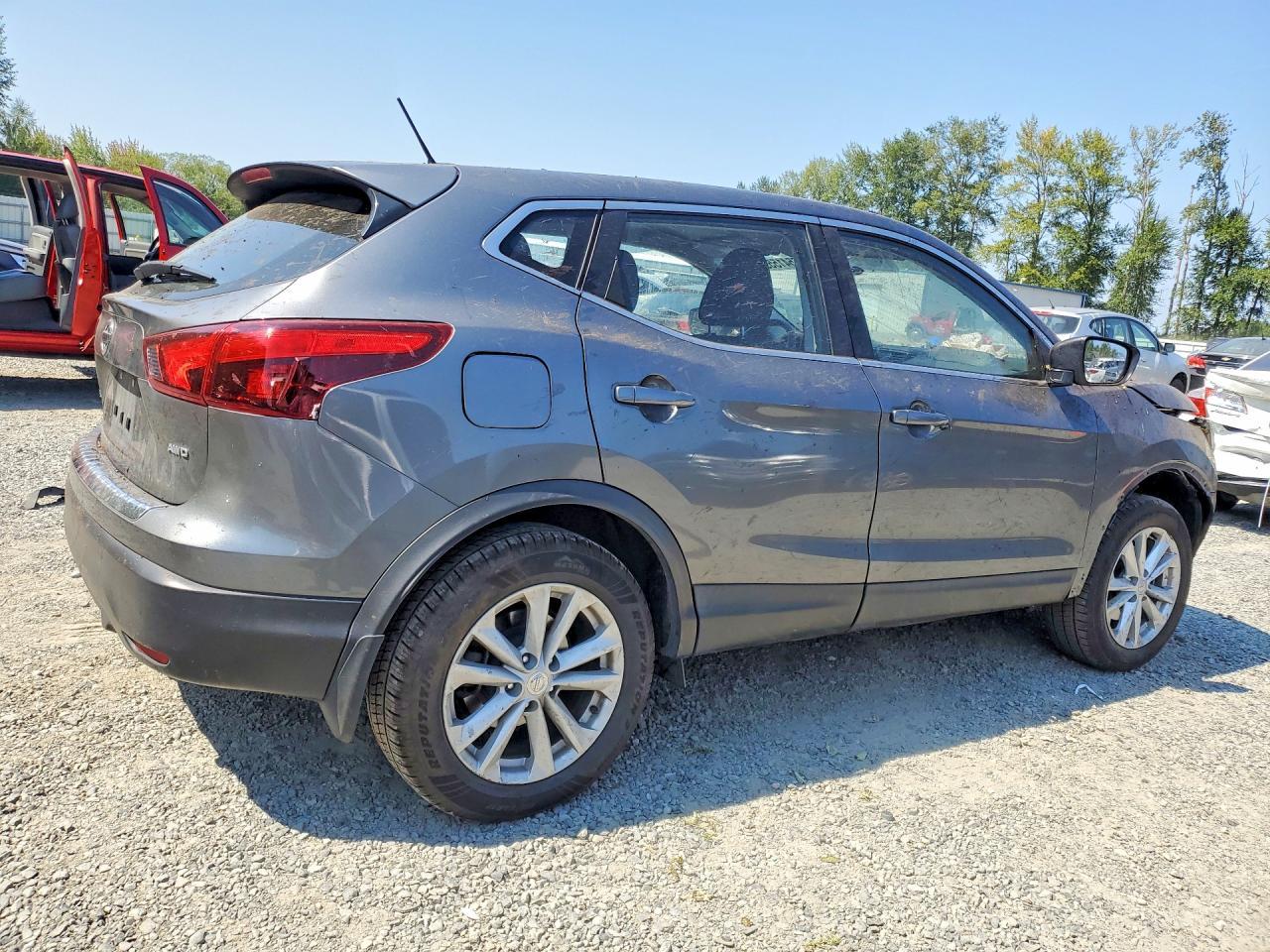 2017 Nissan Rogue, S