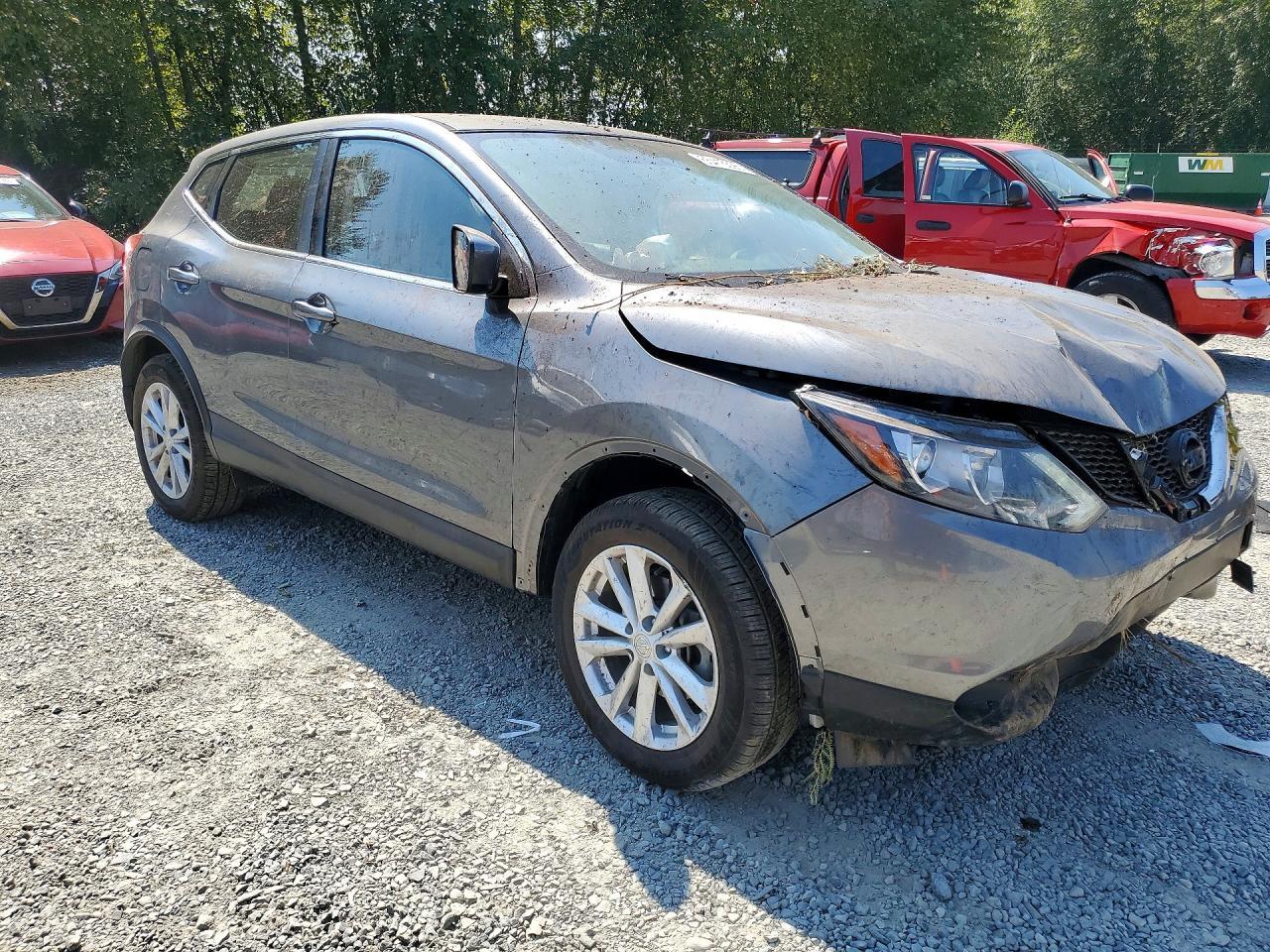 2017 Nissan Rogue, S
