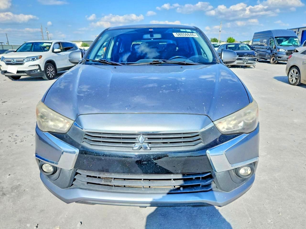 2017 Mitsubishi Outlander, ES