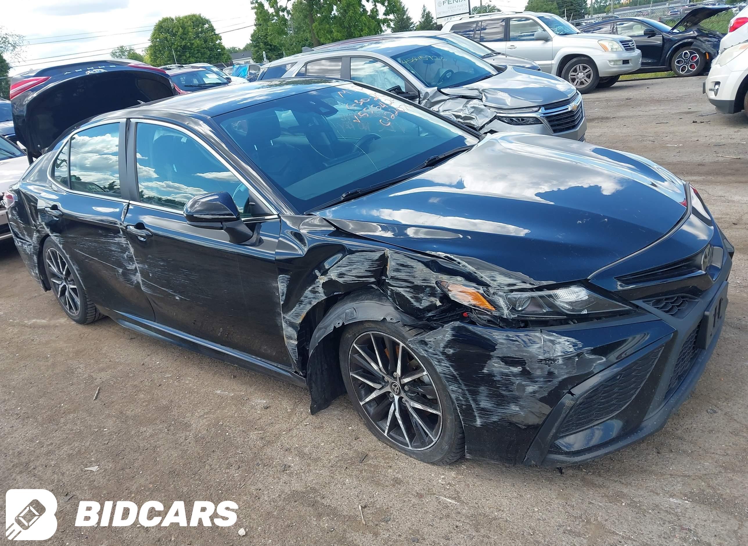 2021 Toyota Camry, SE