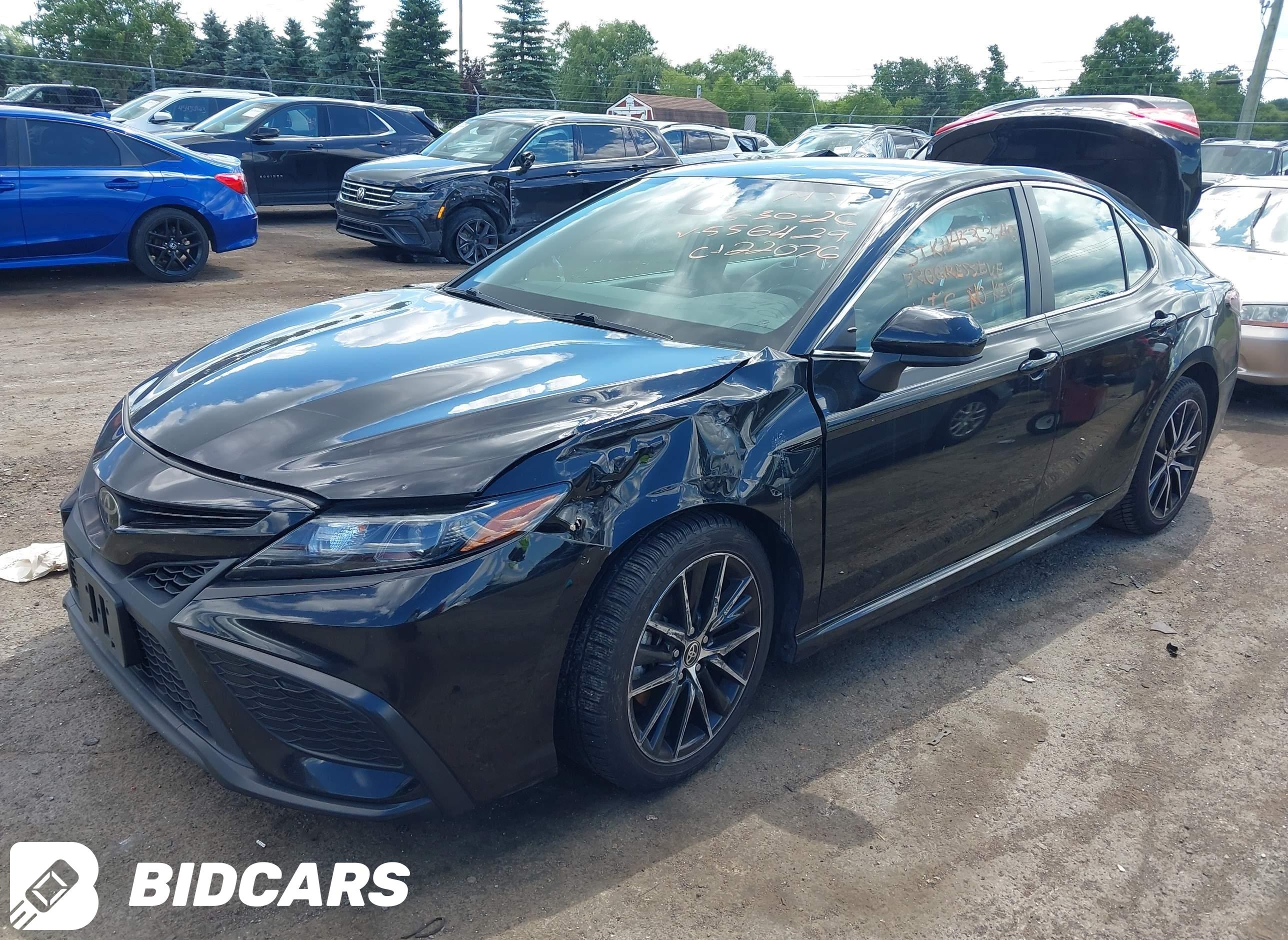 2021 Toyota Camry, SE