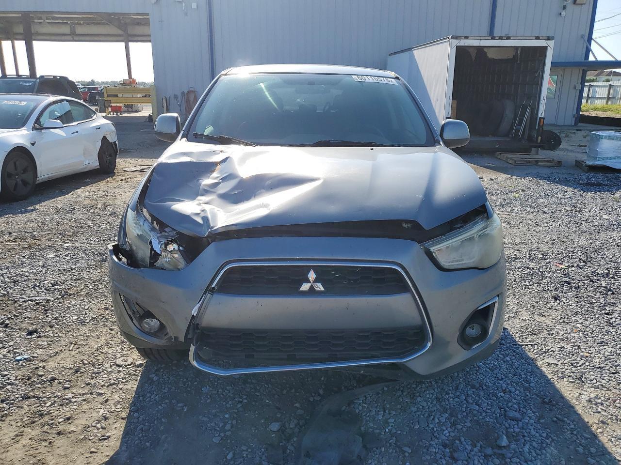 2015 Mitsubishi Outlander, ES