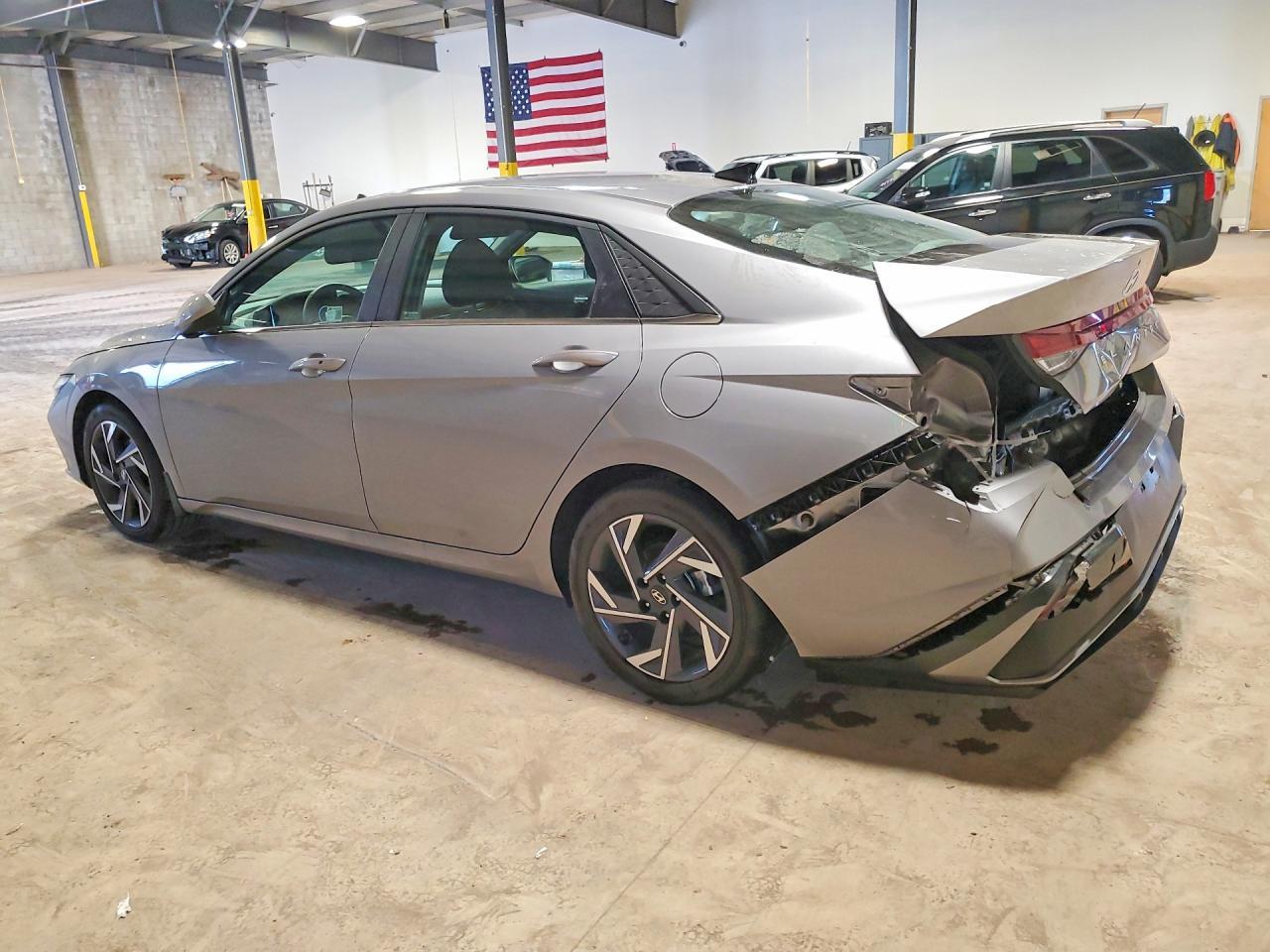 2025 Hyundai Elantra, Sel