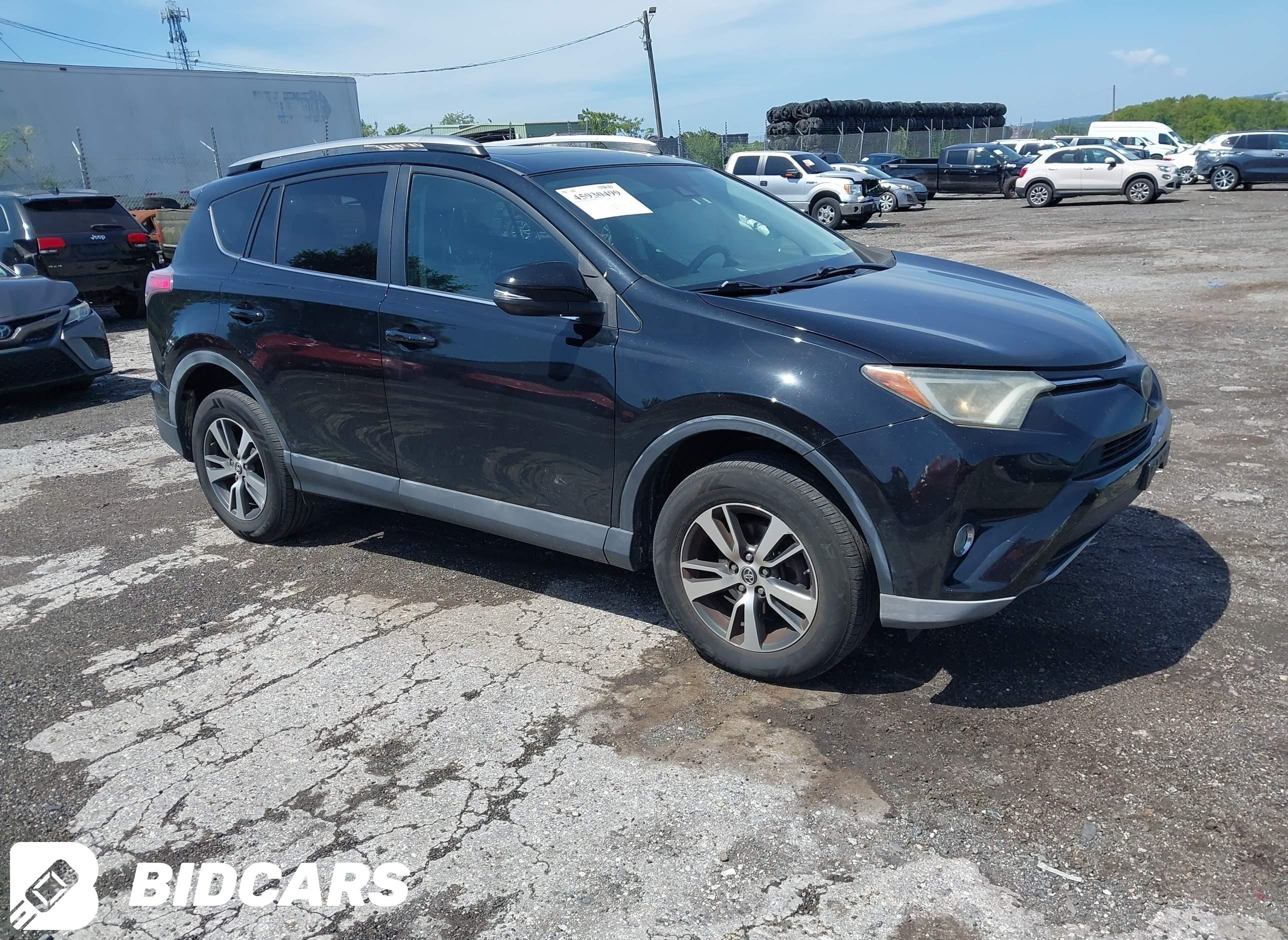 2017 Toyota RAV4, Xle