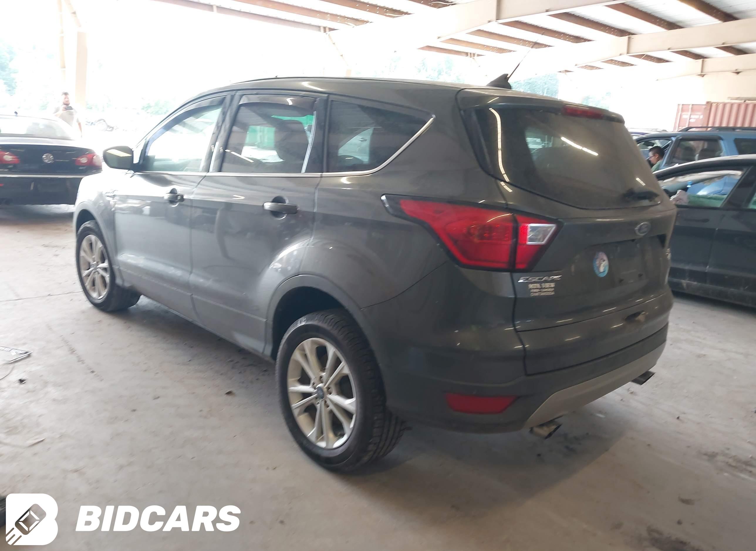 2019 Ford Escape, SE