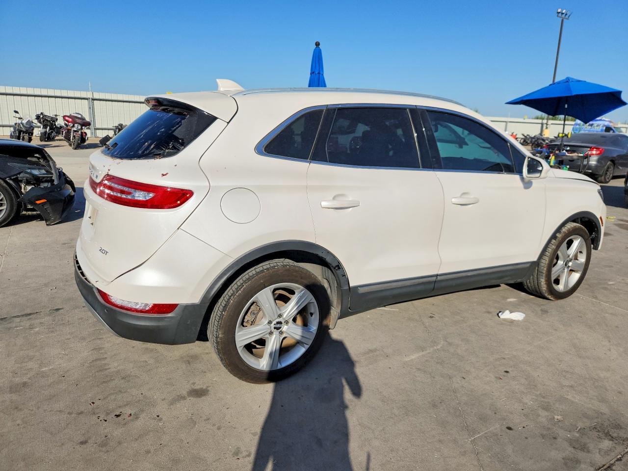 2017 Lincoln MKC, Premiere