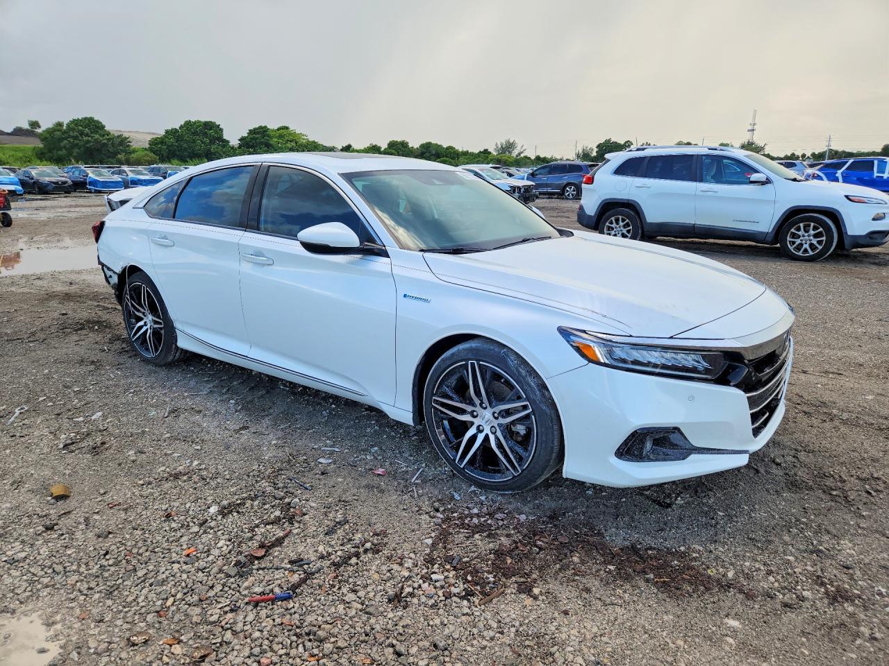 2022 Honda Accord, Touring Hy...