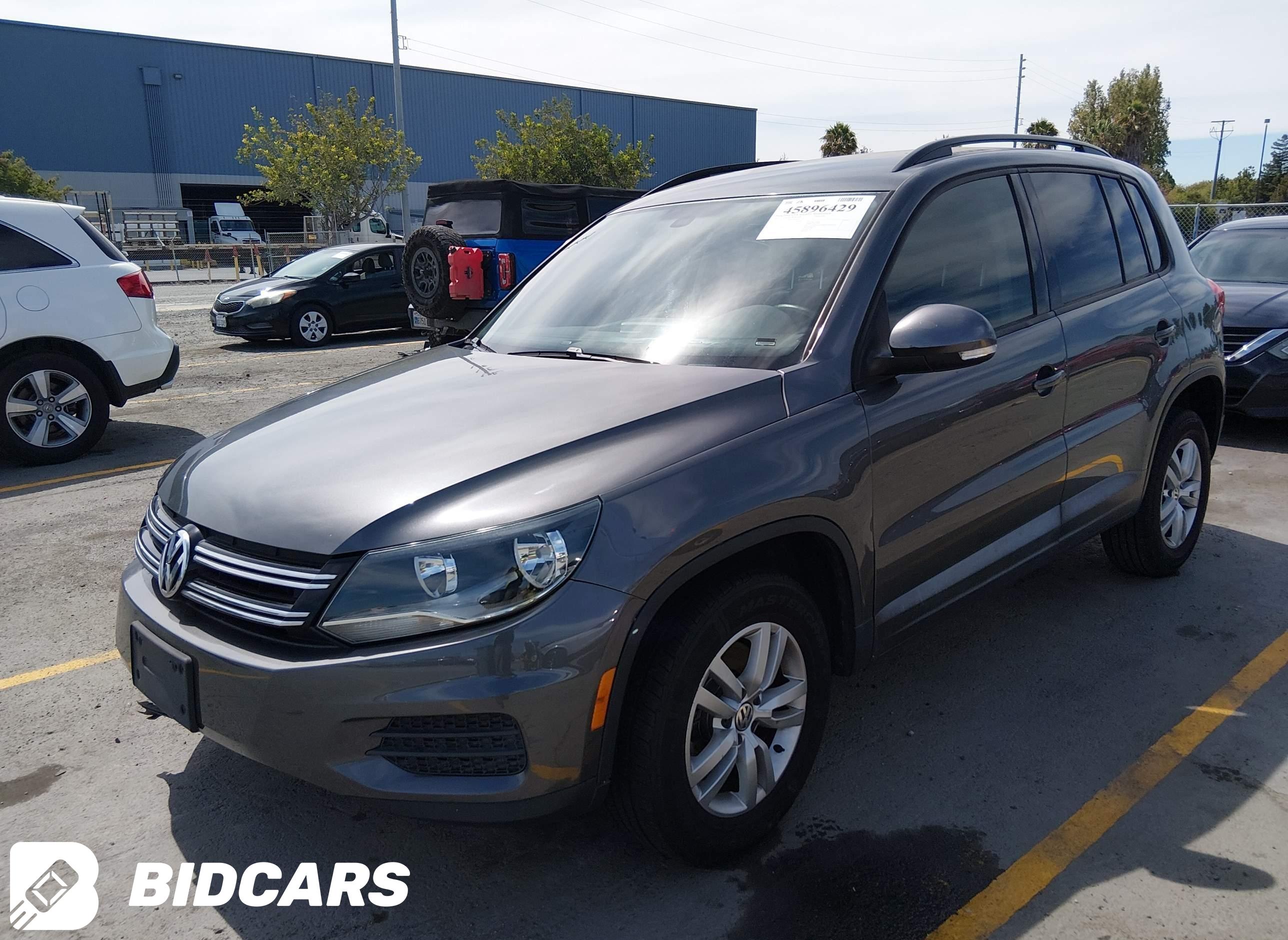 2016 Volkswagen Tiguan, S