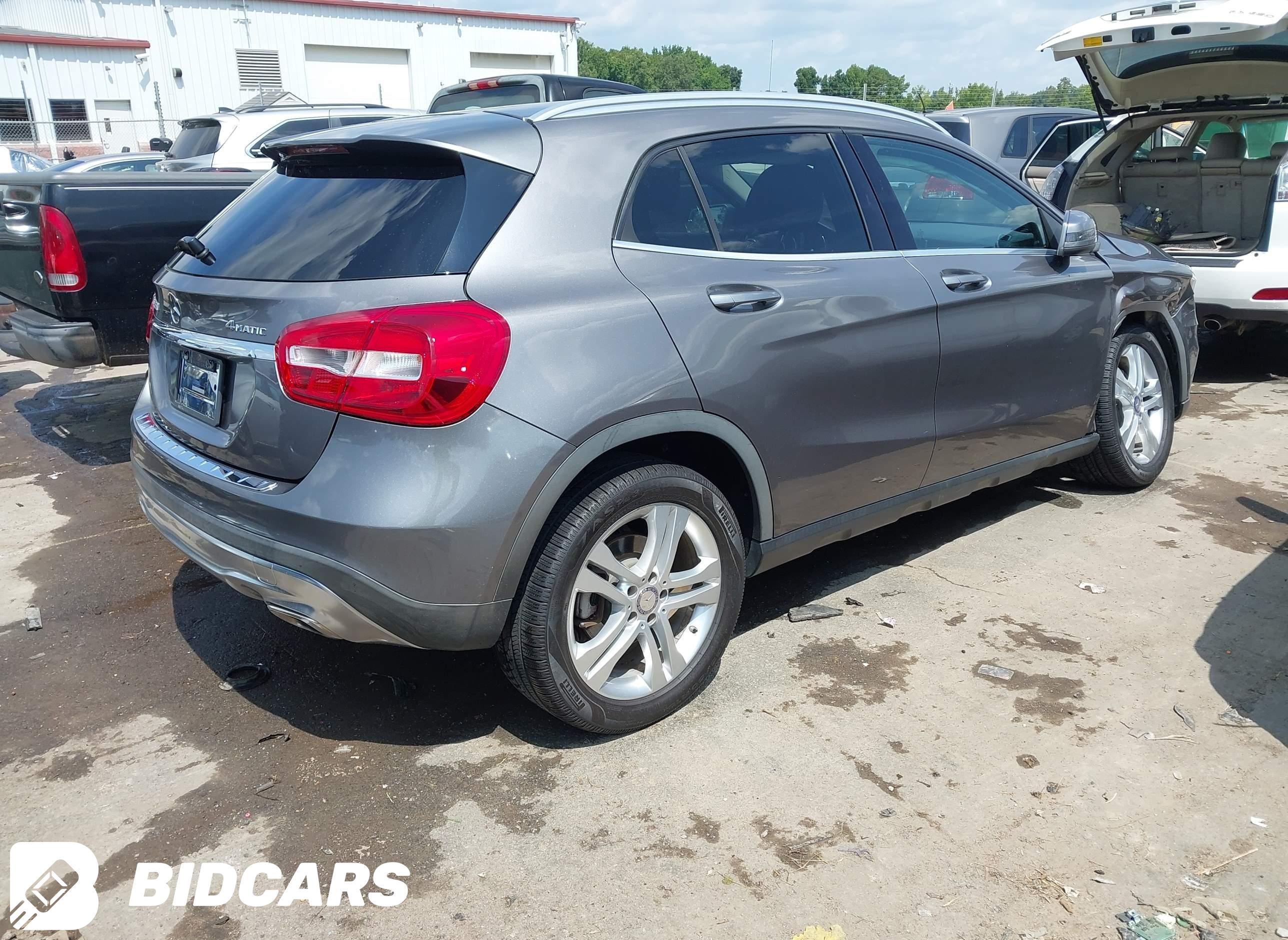 2015 Mercedes-Benz GLA 250, 4...