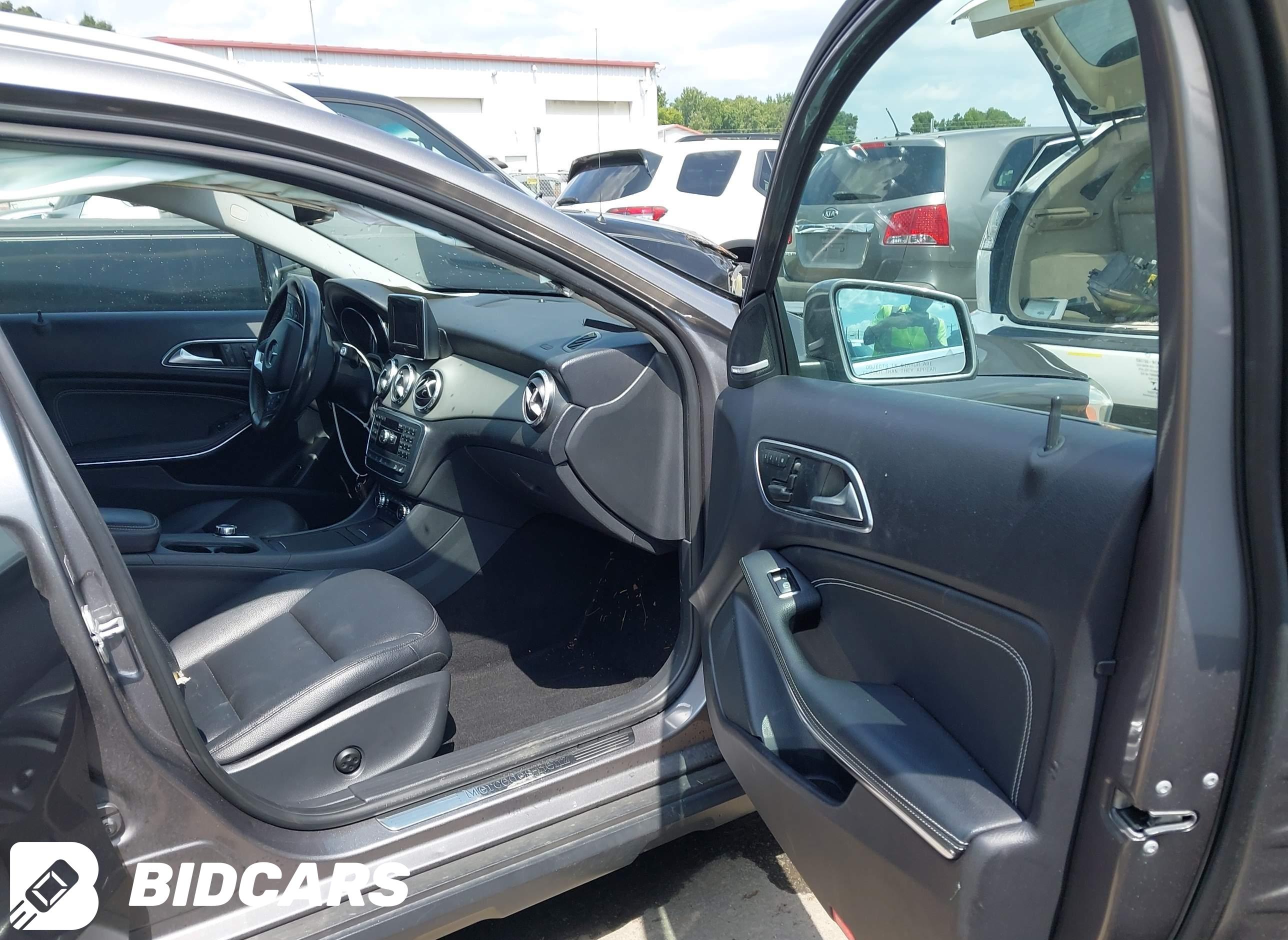 2015 Mercedes-Benz GLA 250, 4...