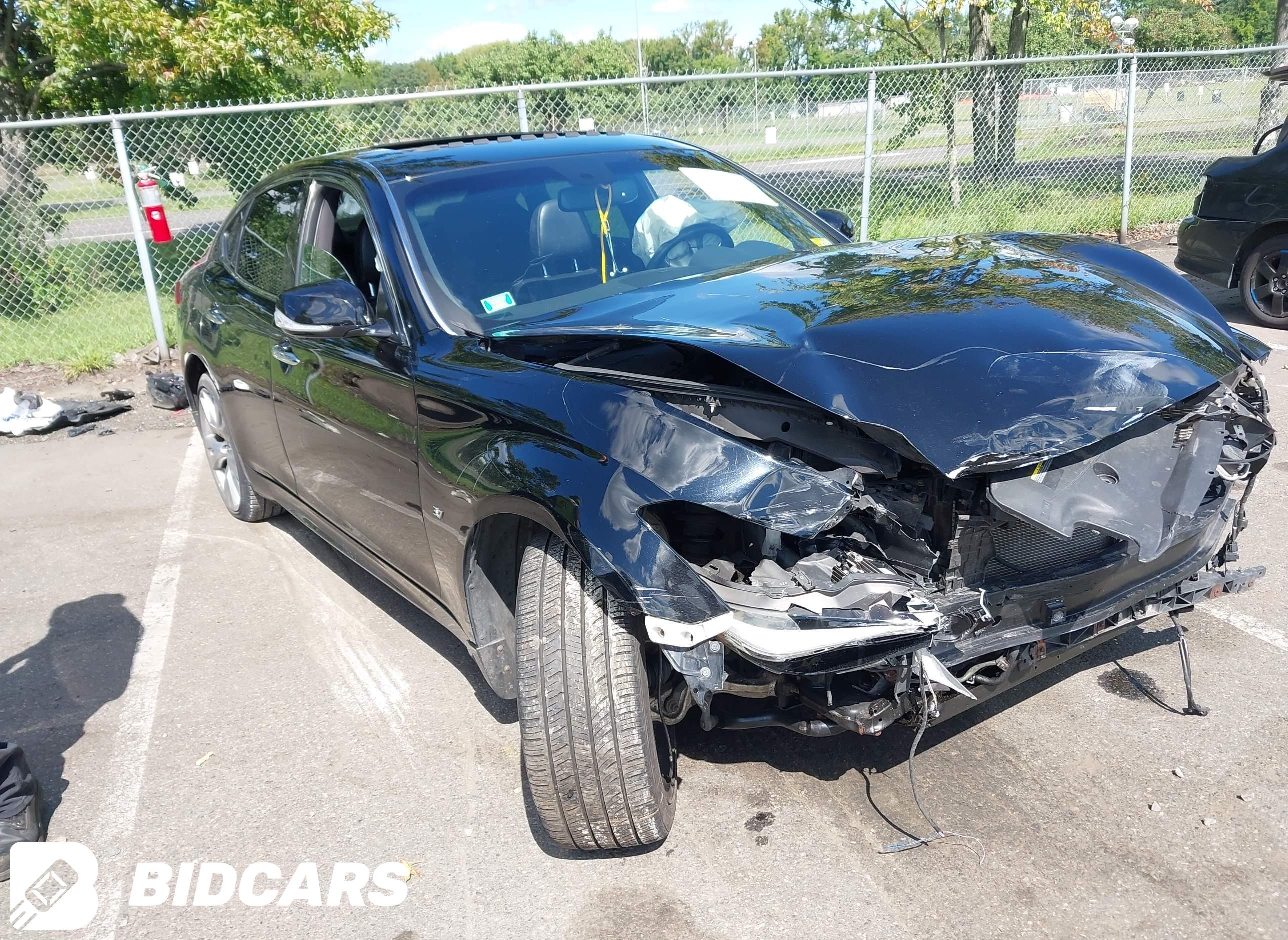 2015 Infiniti Q70, 3.7X