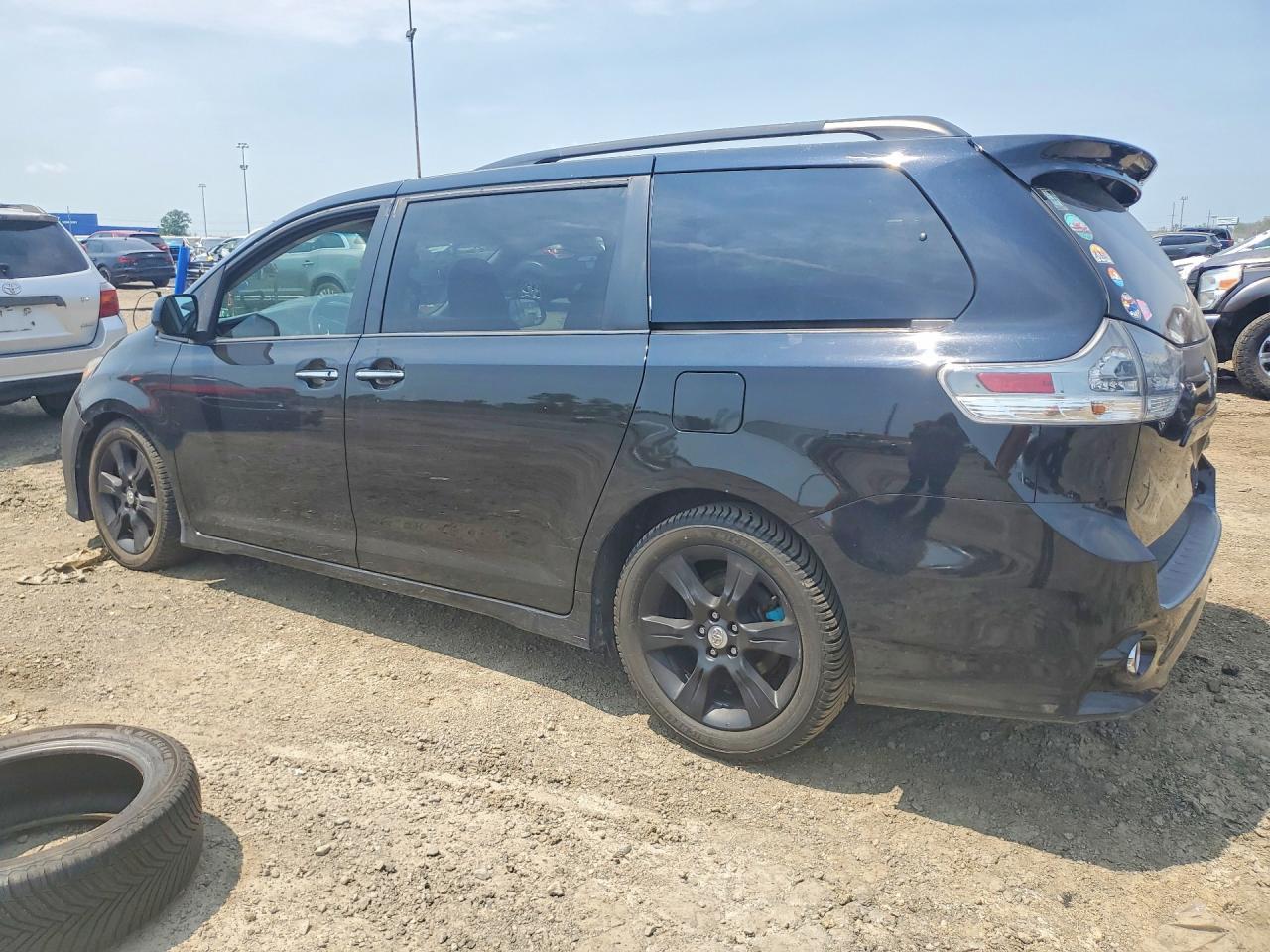 2015 Toyota Sienna, Sport
