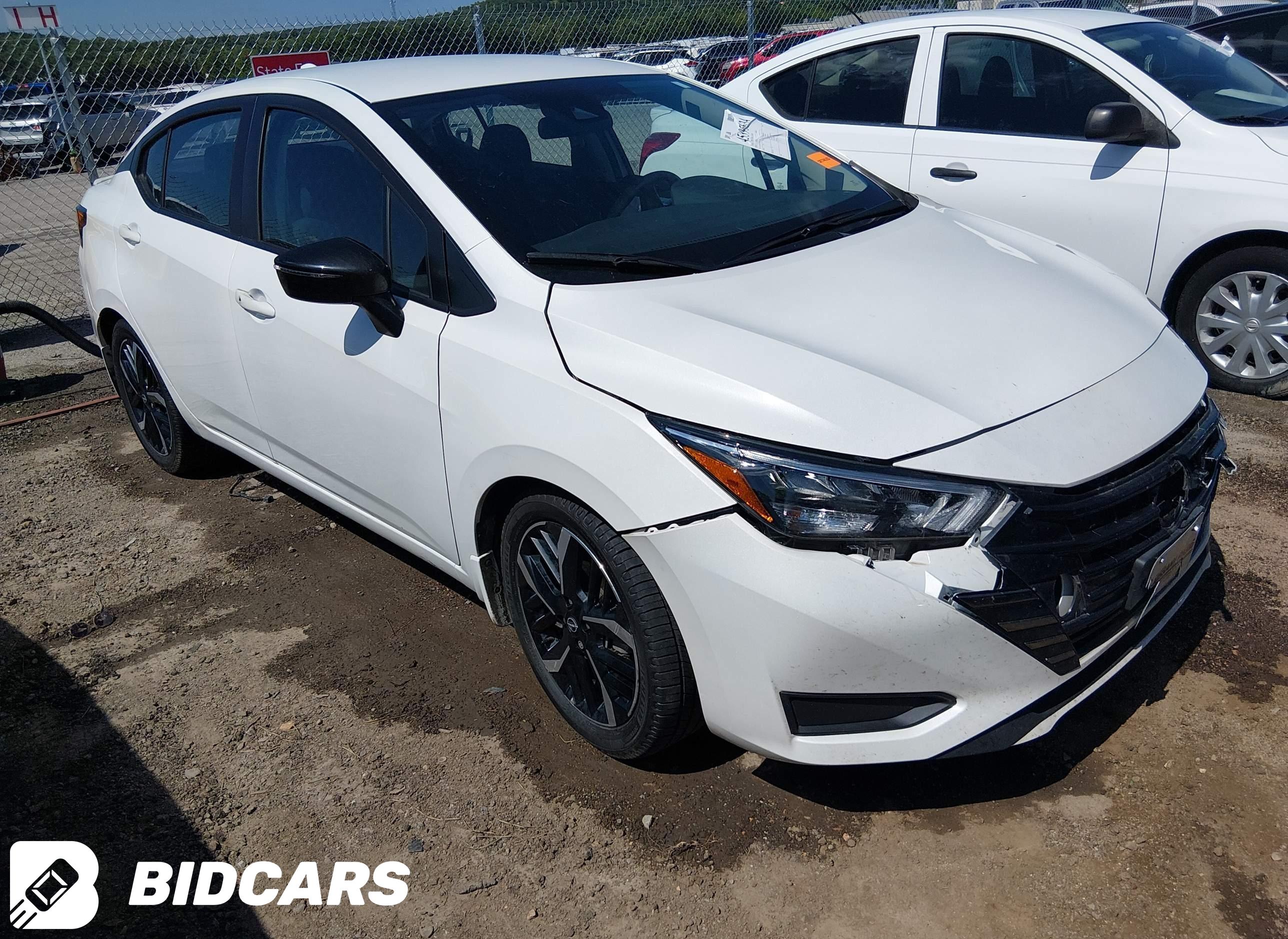 2024 Nissan Versa, 1.6 SR