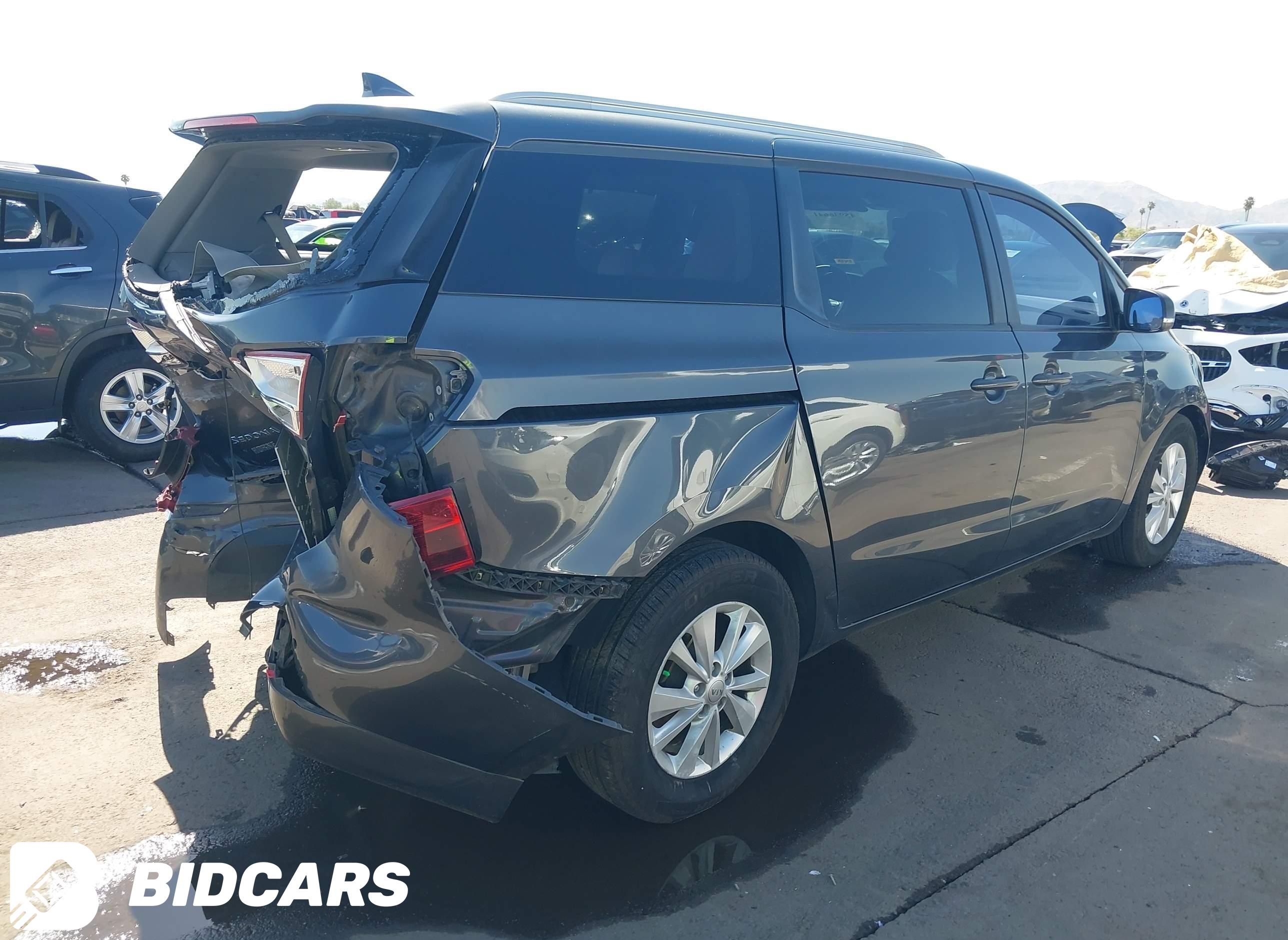 2016 KIA Sedona, LX