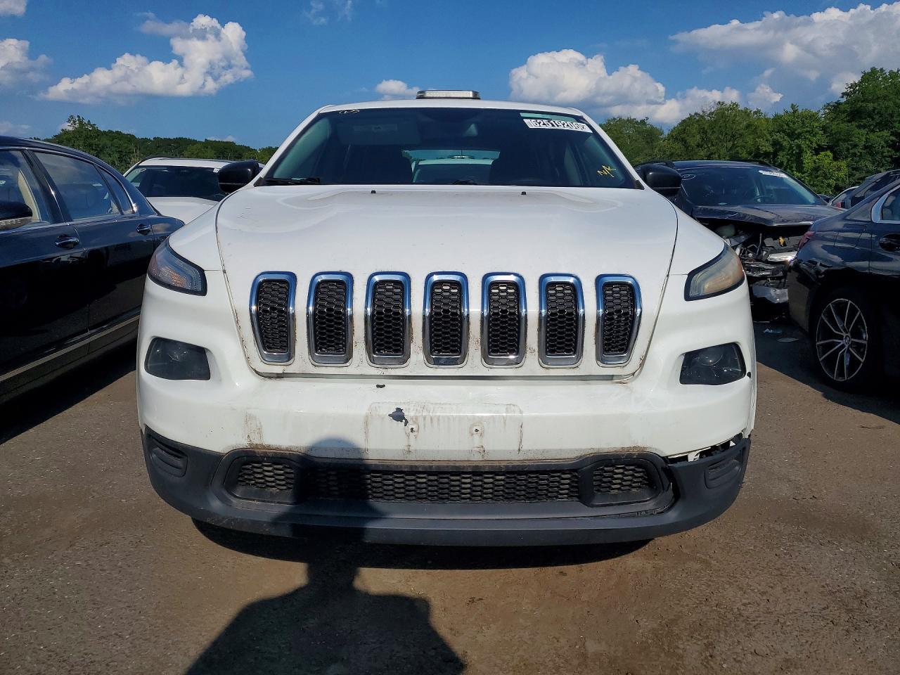 2017 Jeep Cherokee, Sport