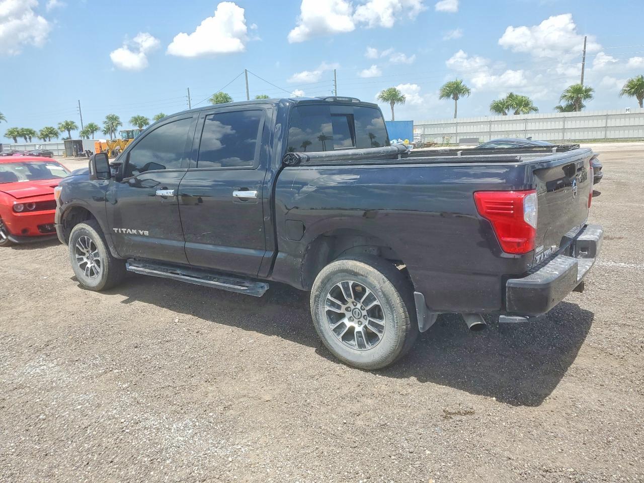 2020 Nissan Titan, SV