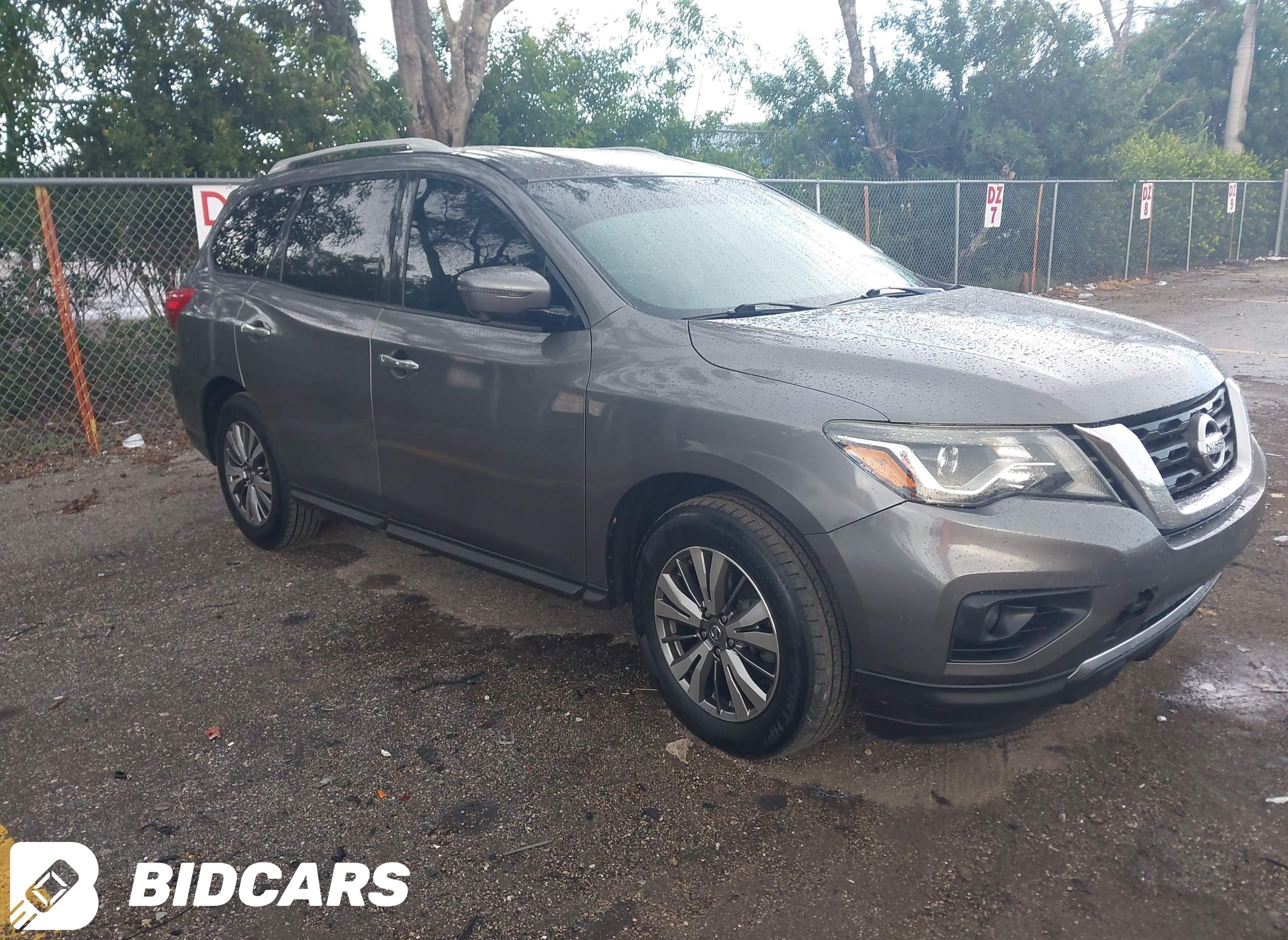 2019 Nissan Pathfinder, SL