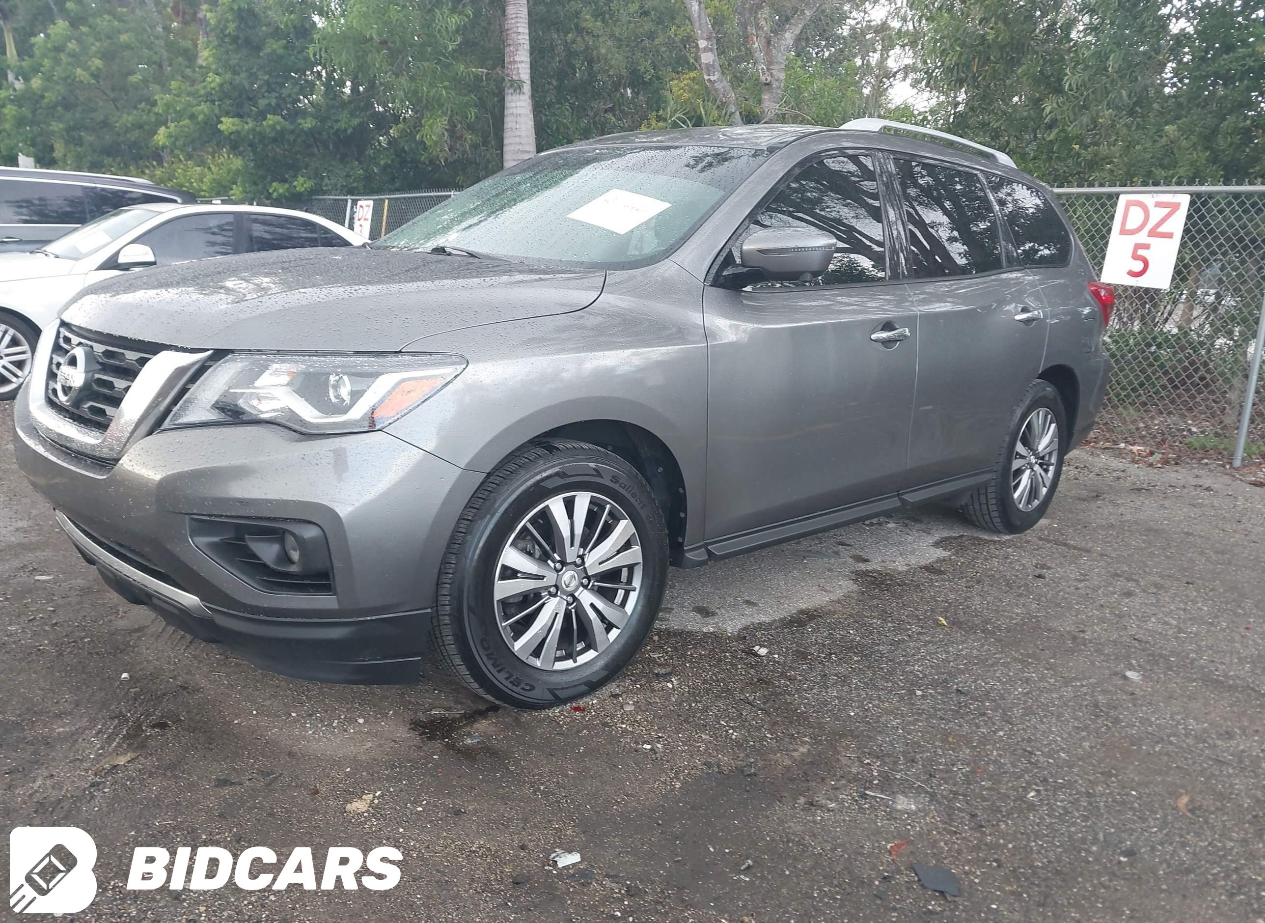 2019 Nissan Pathfinder, SL