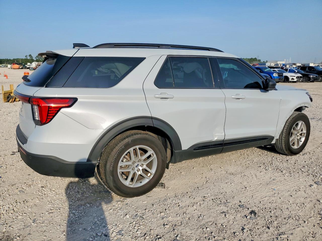 2026 Ford Explorer, Active