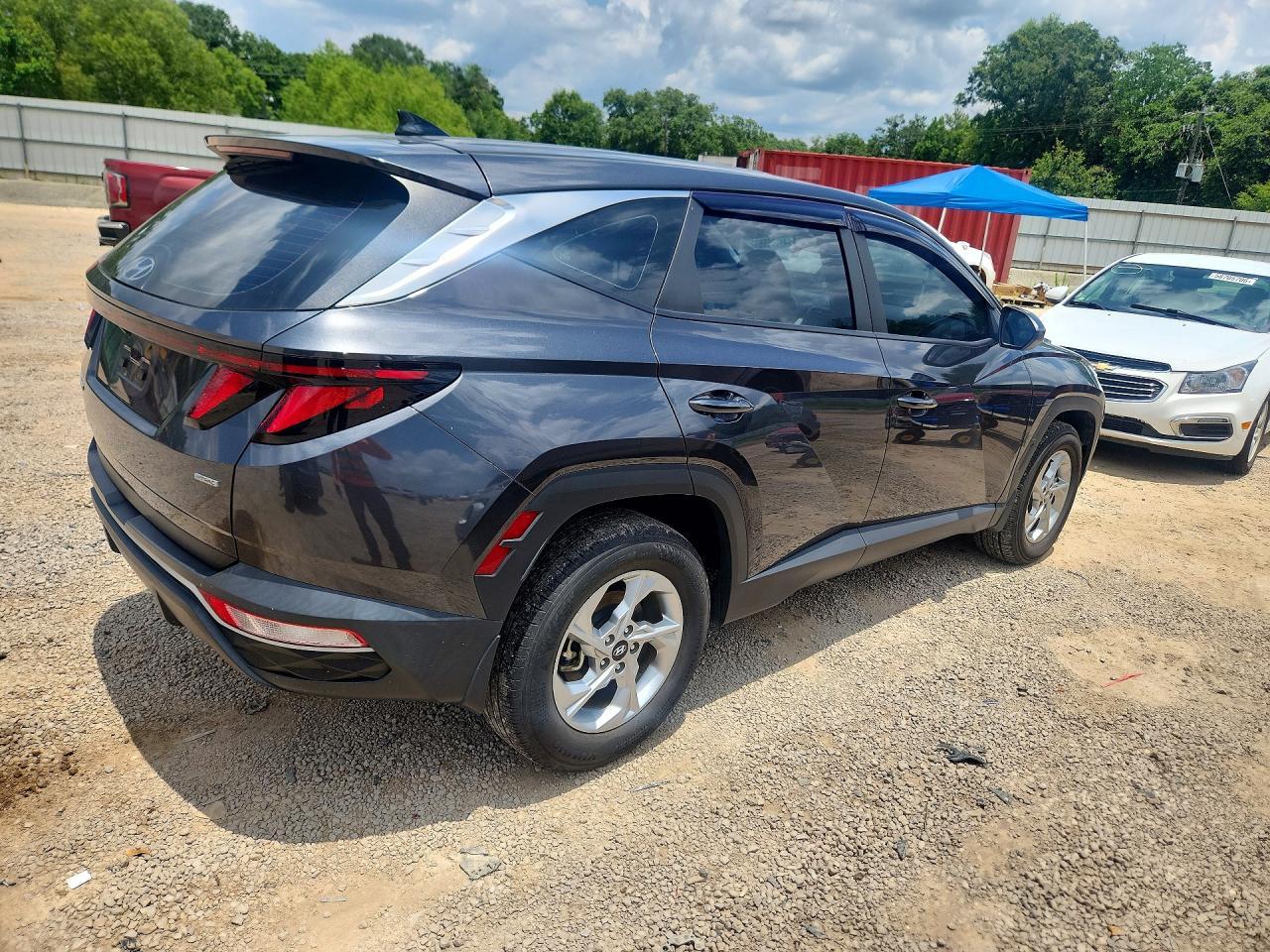 2023 Hyundai Tucson, SE