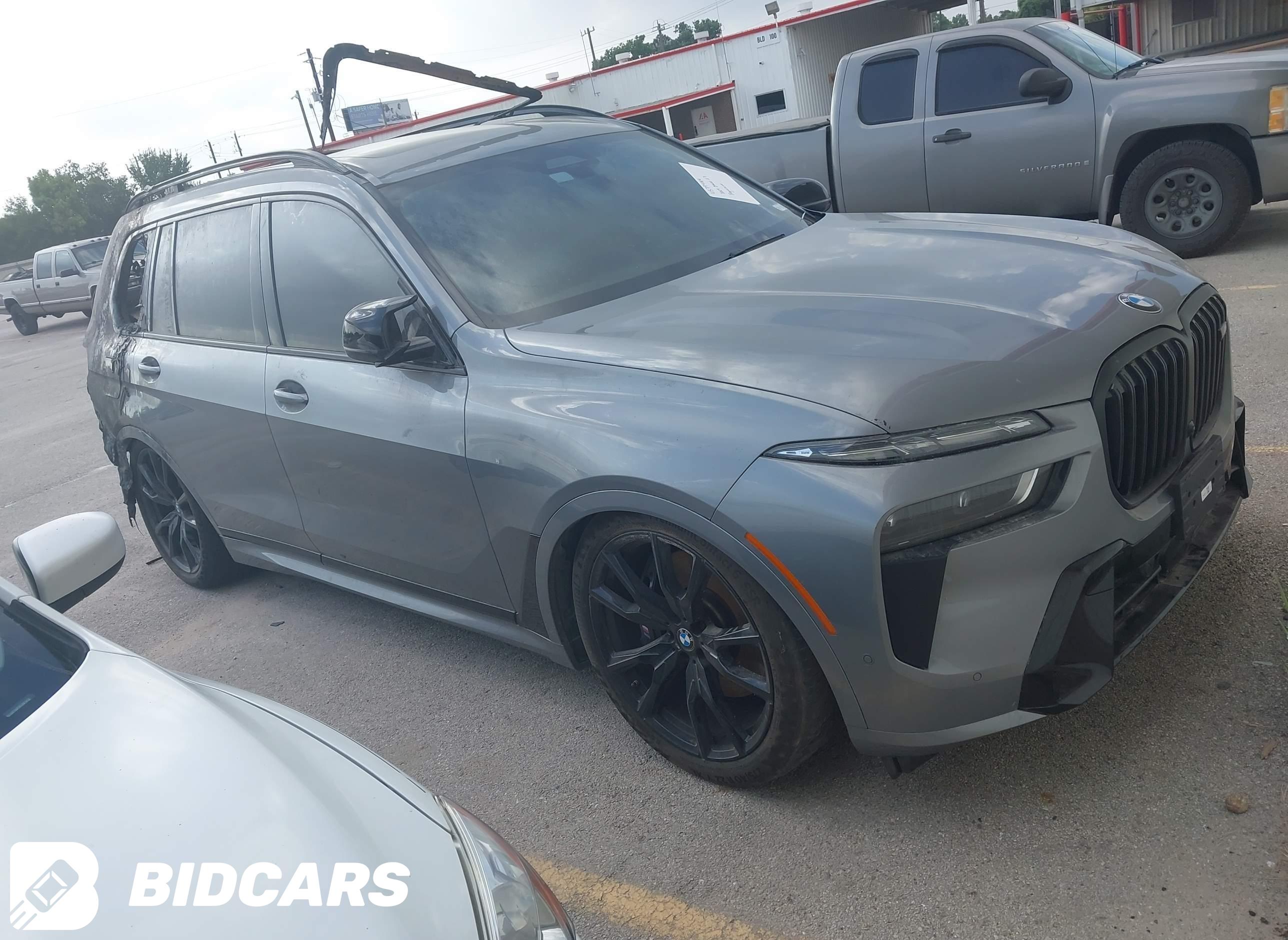 2024 BMW X7, M60I