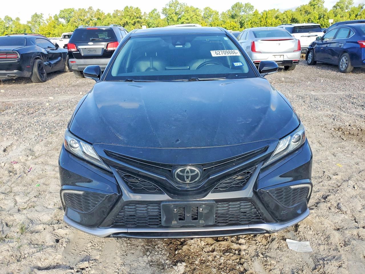 2022 Toyota Camry, Xse