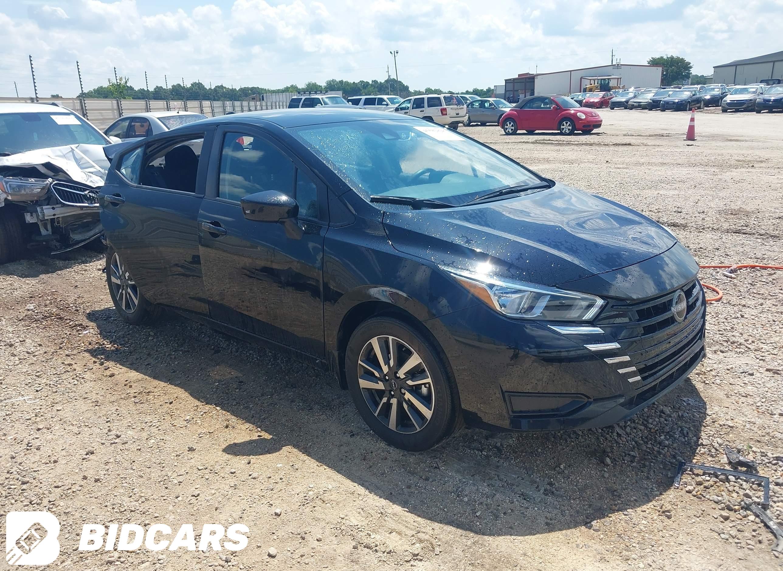 2024 Nissan Versa, 1.6 SV