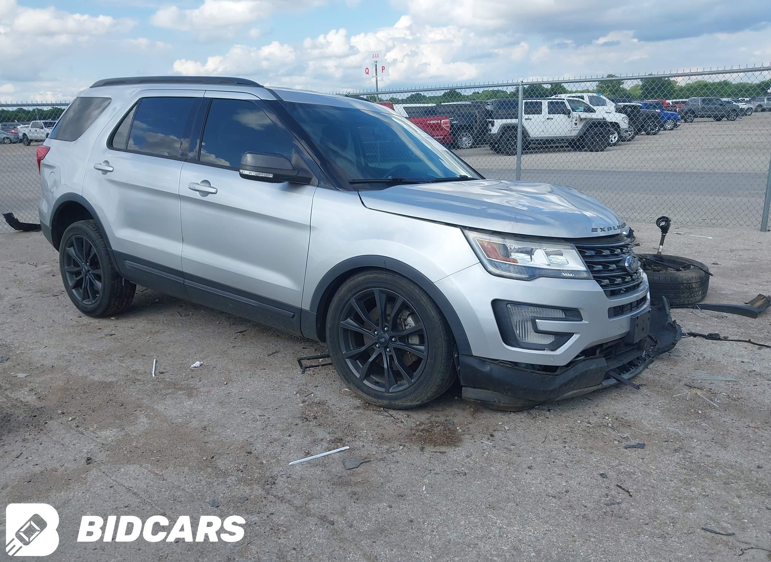 2017 Ford Explorer, Xlt