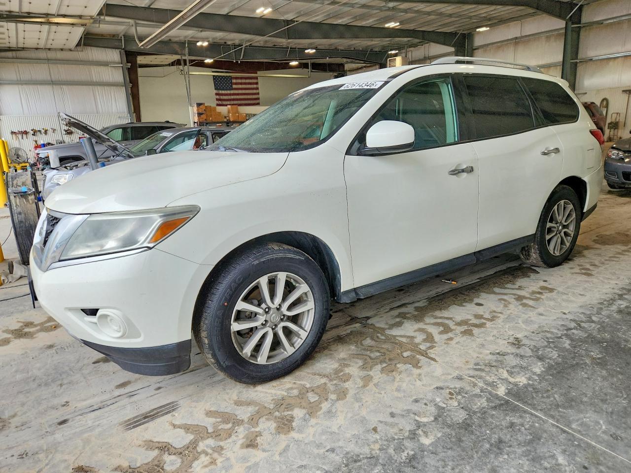 2016 Nissan Pathfinder, S