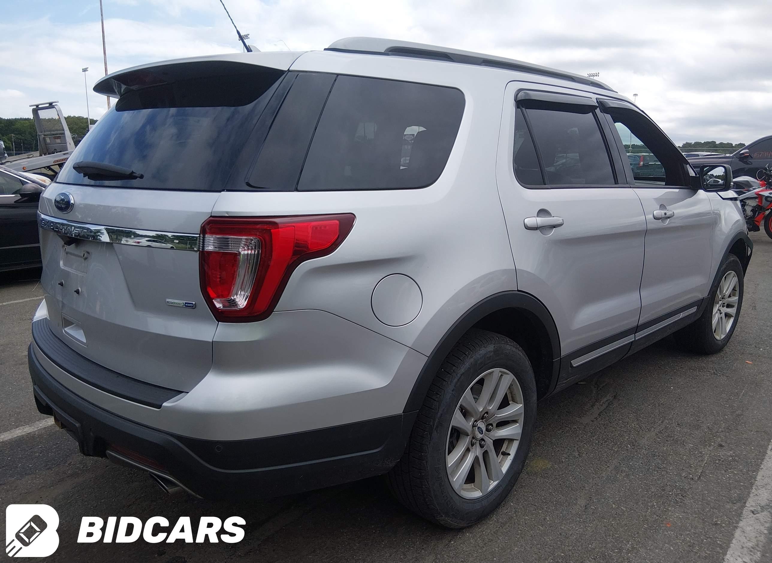 2019 Ford Explorer, Xlt