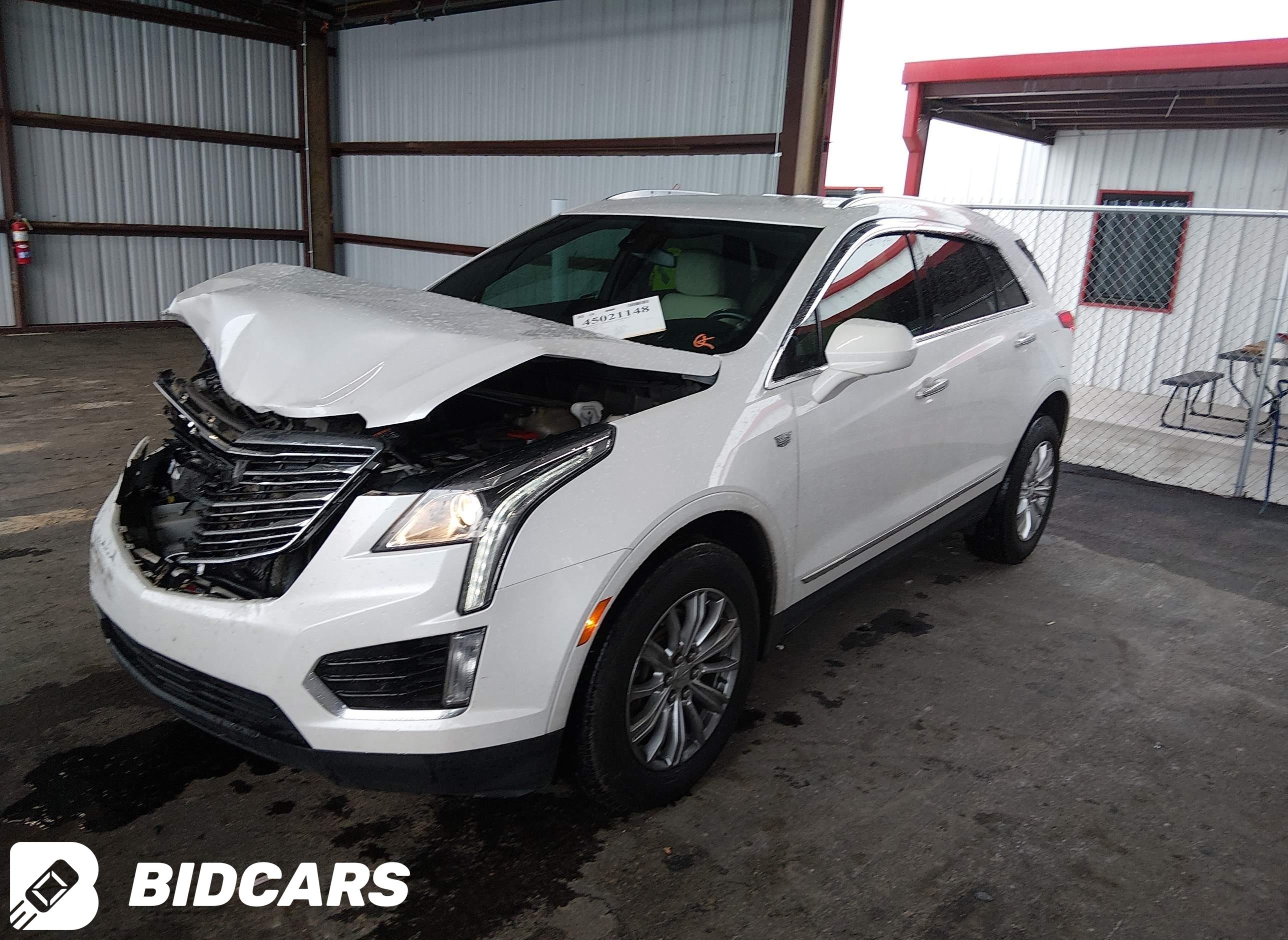 2017 Cadillac XT5, Standard