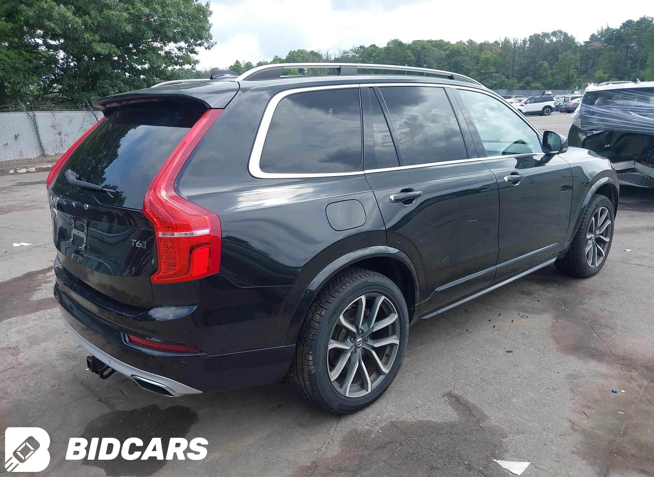 2016 Volvo XC90, T6 Momentum