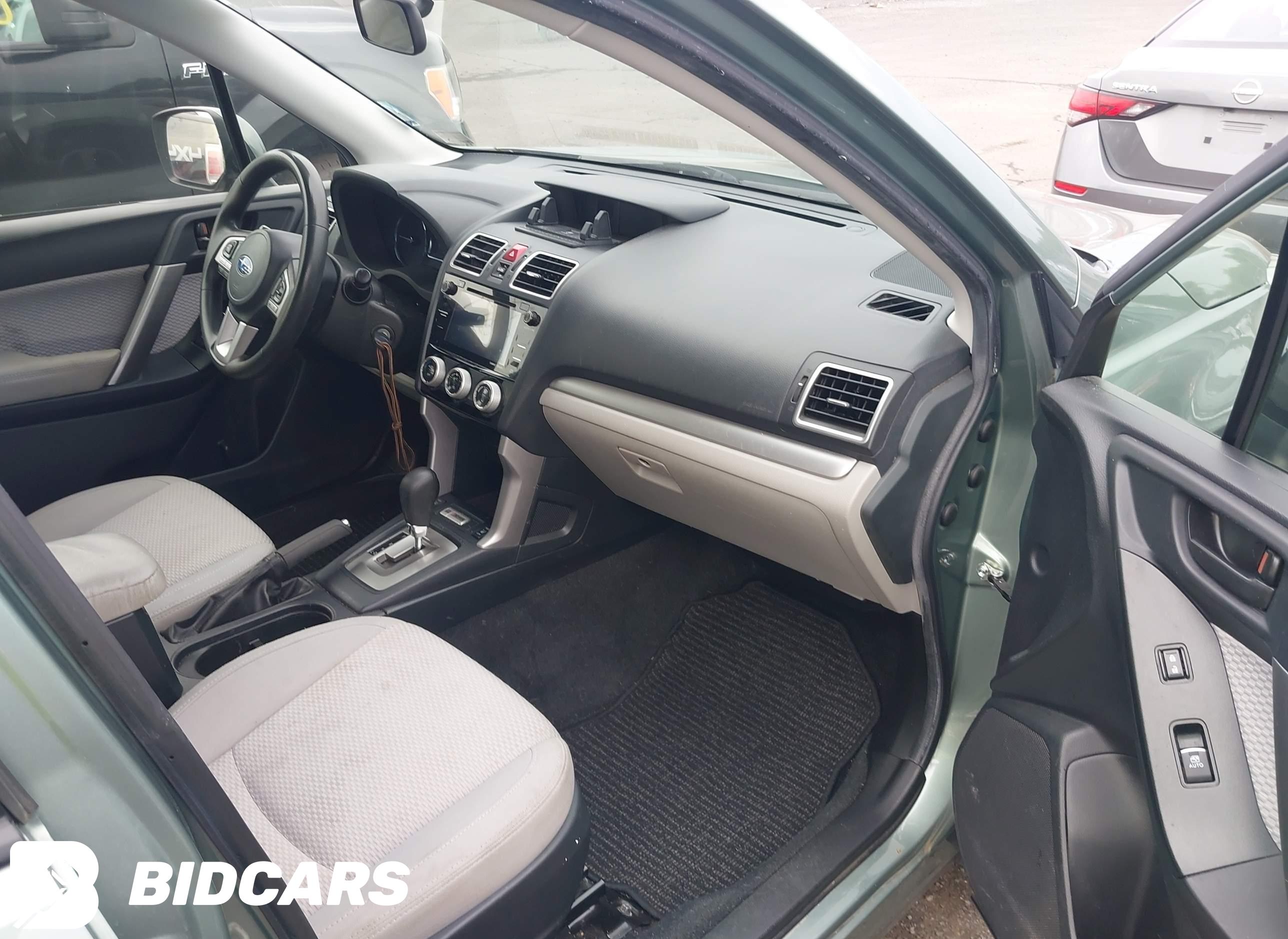 2017 Subaru Forester, 2.5I Pr...