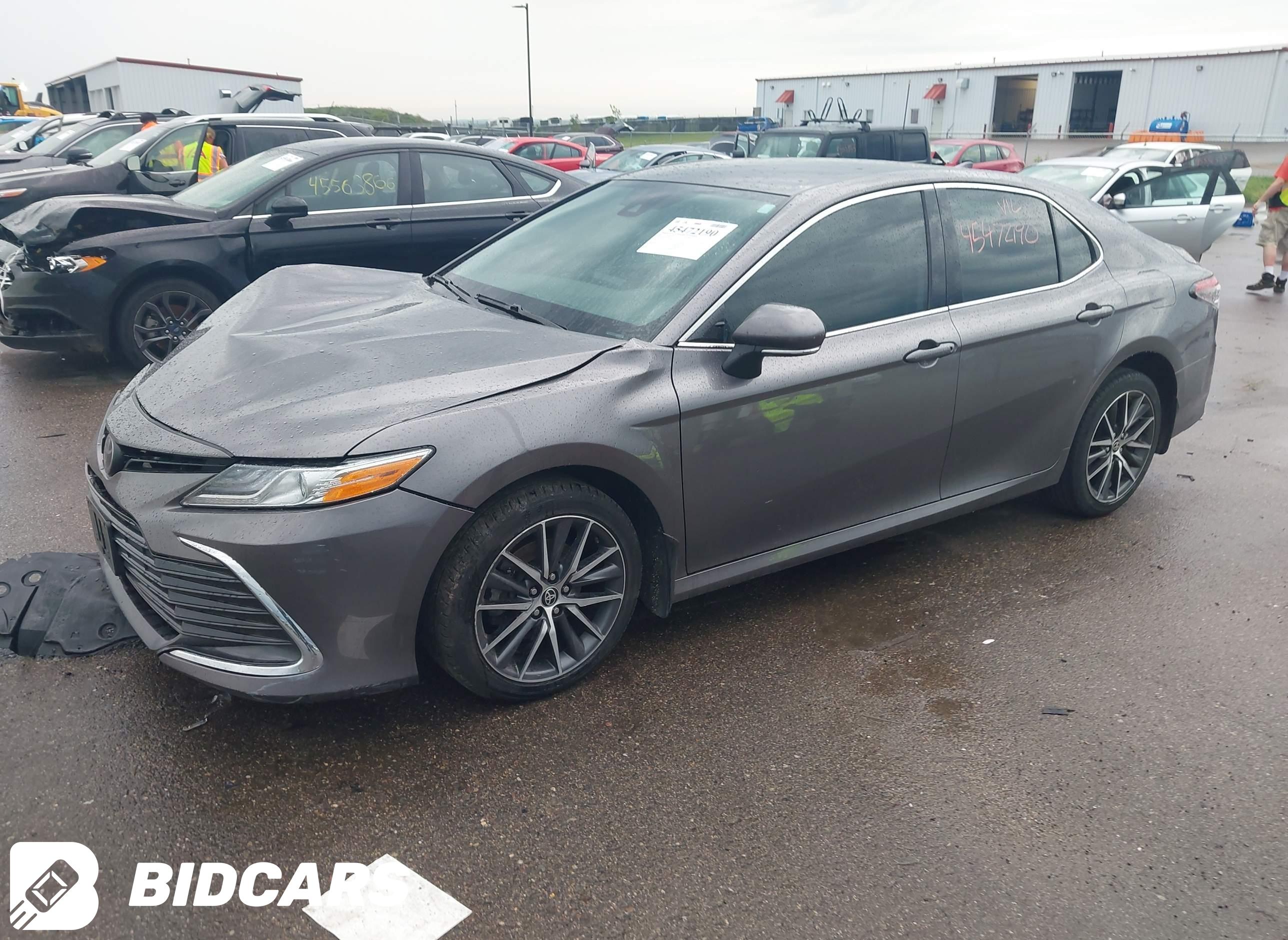 2022 Toyota Camry, Xle Awd