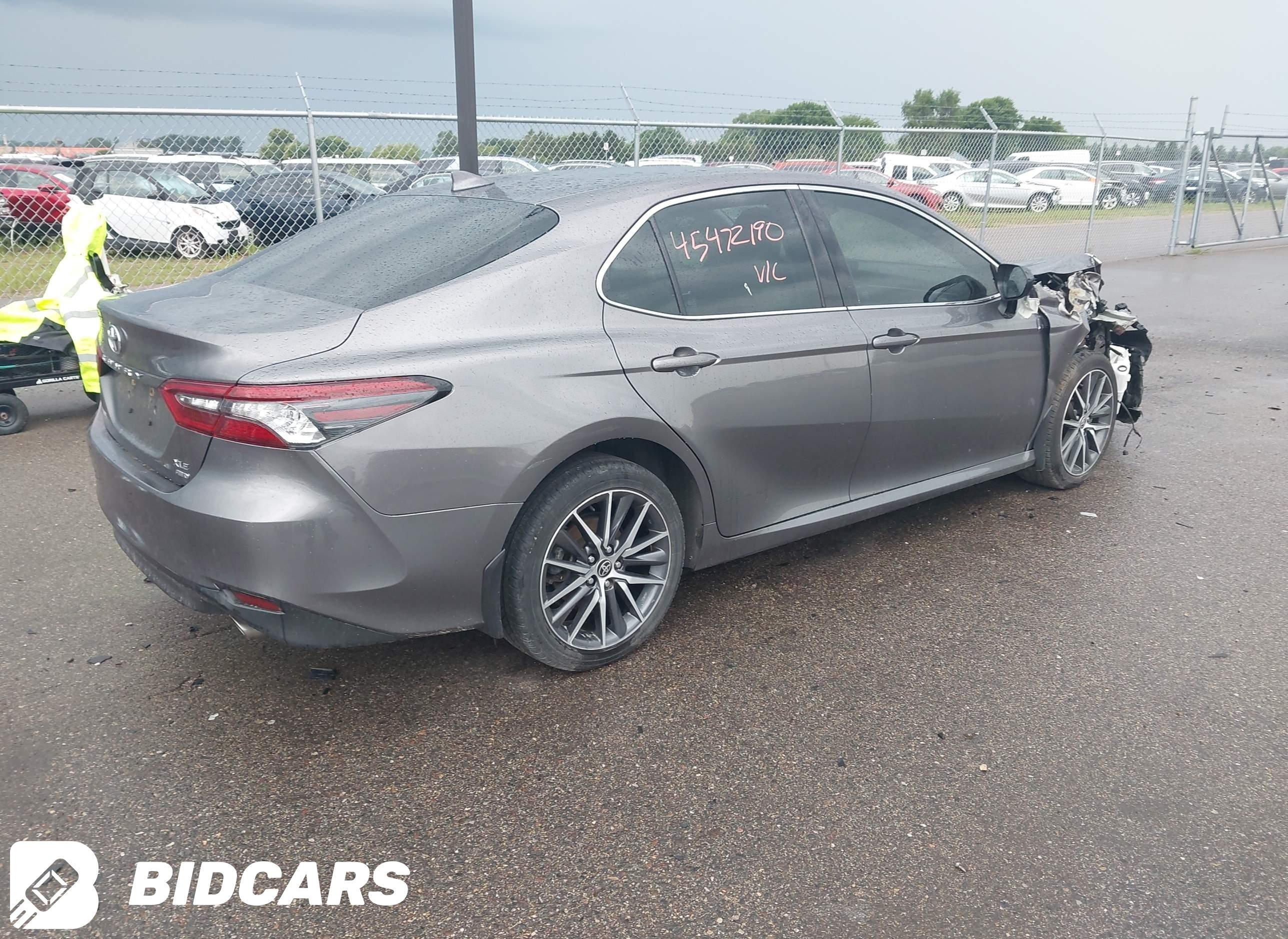 2022 Toyota Camry, Xle Awd