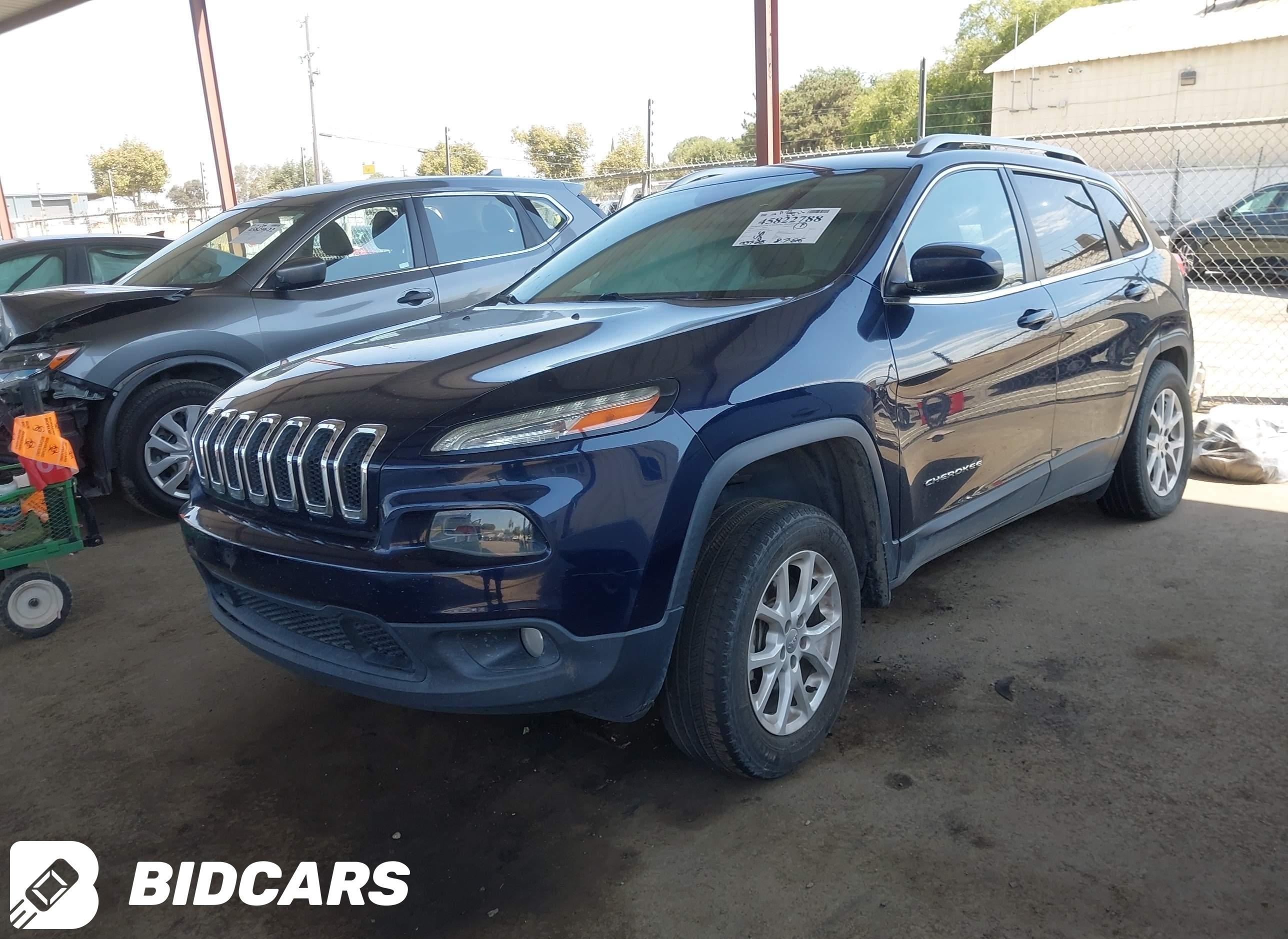 2016 Jeep Cherokee, Latitude