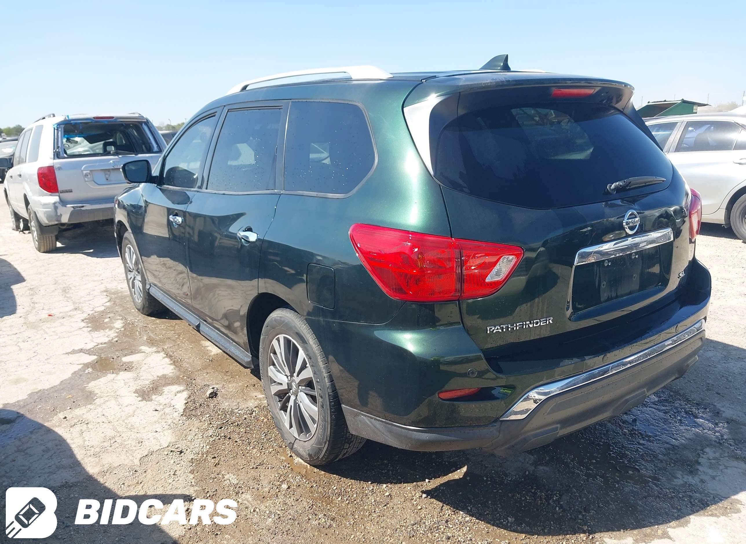 2019 Nissan Pathfinder, SL