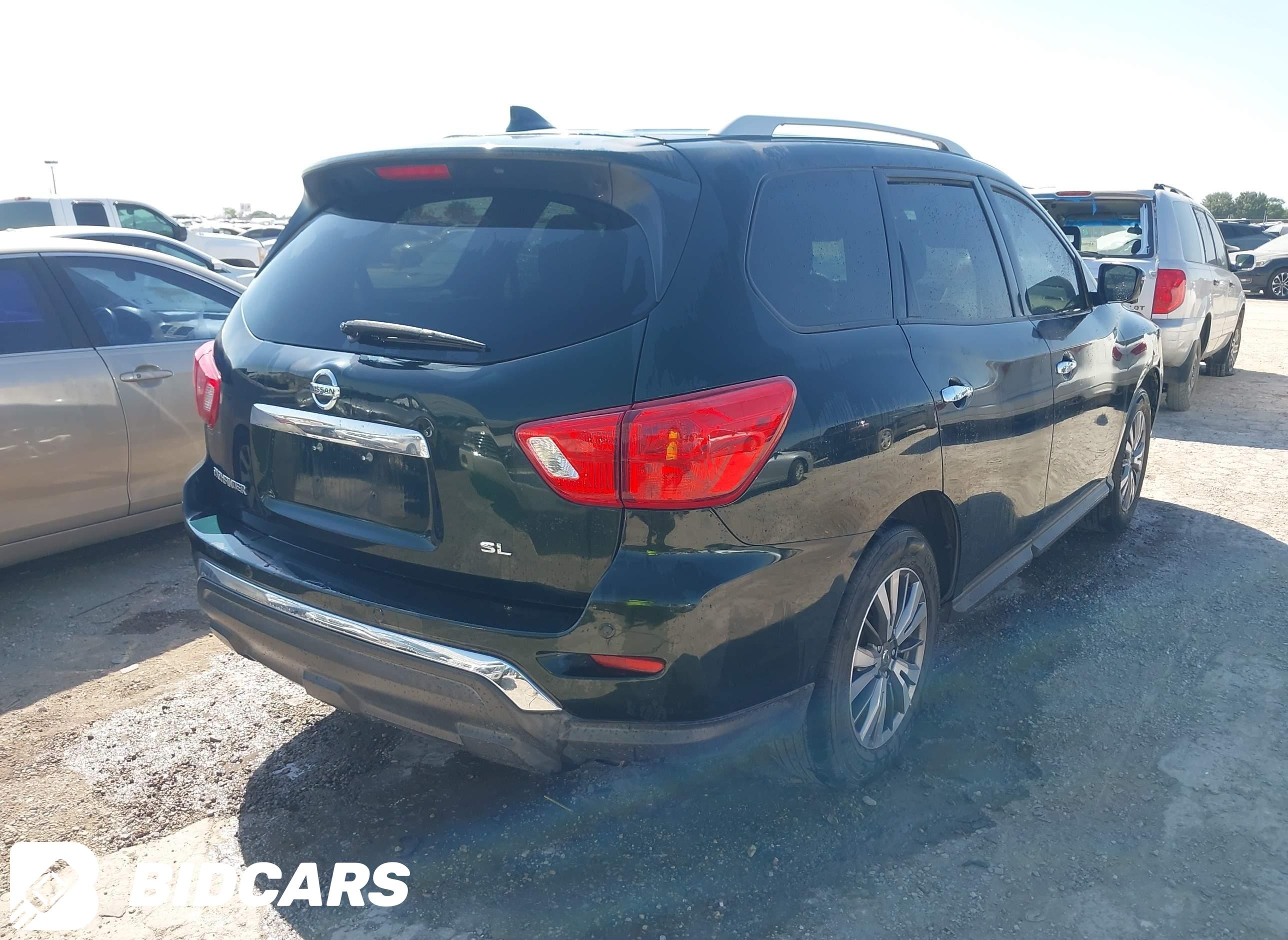 2019 Nissan Pathfinder, SL