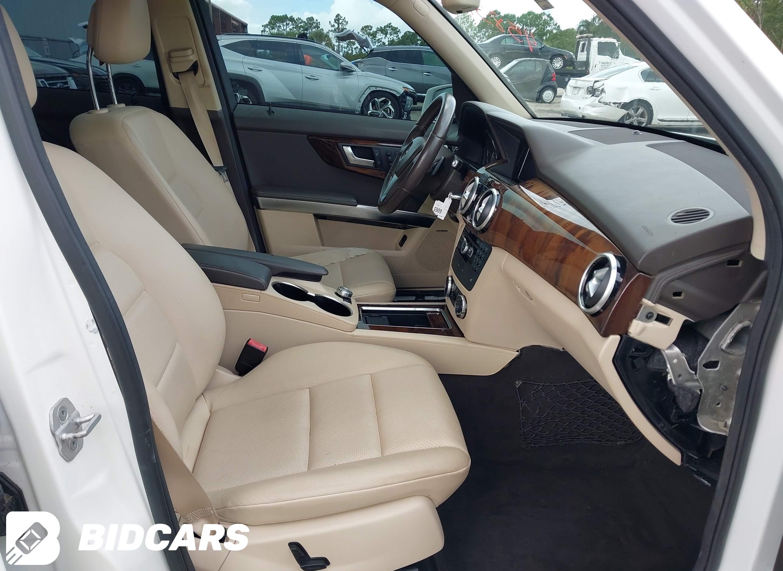 2015 Mercedes-Benz GLK 350, 4...