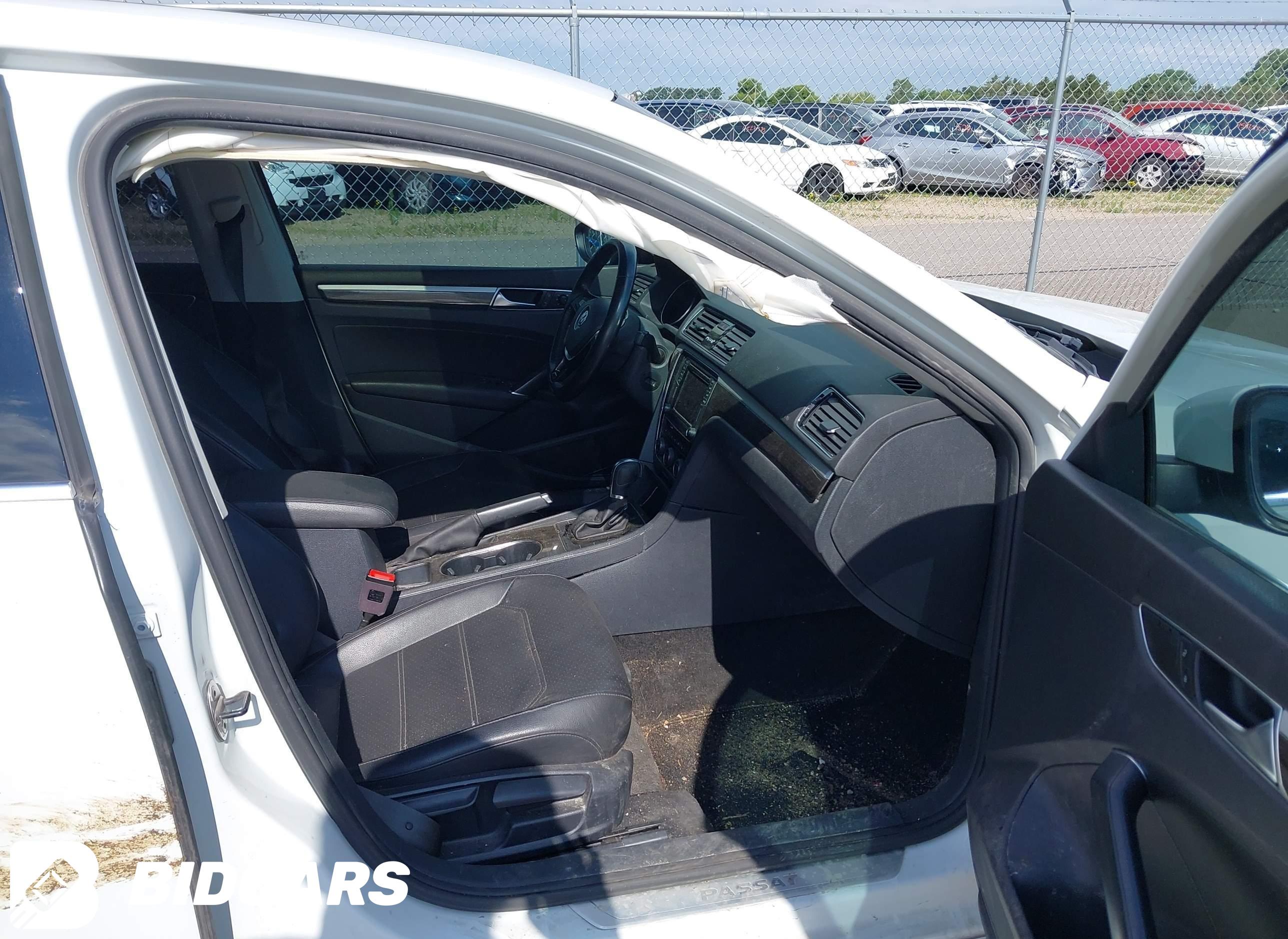2018 Volkswagen Passat, 2.0T Se