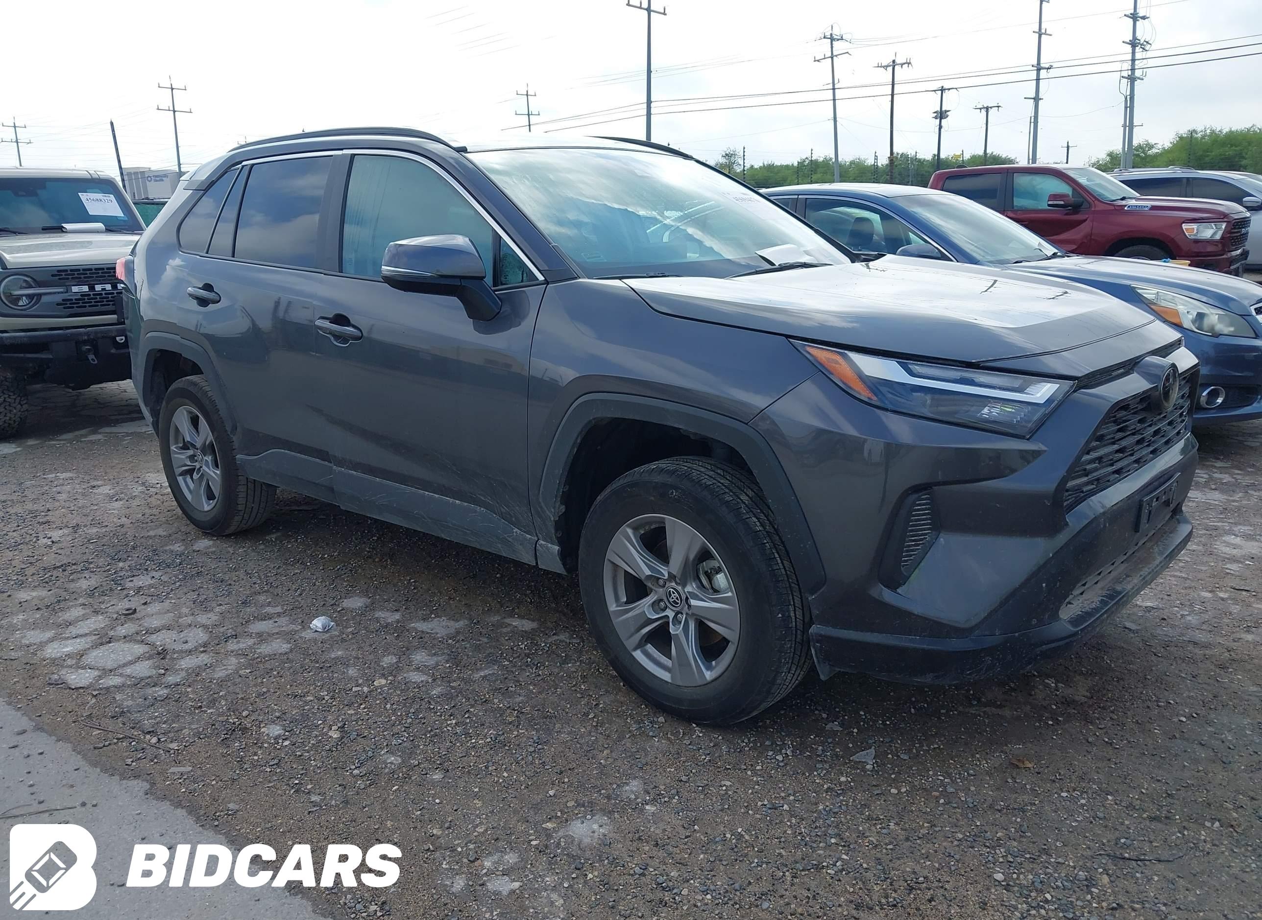 2024 Toyota RAV4, Xle