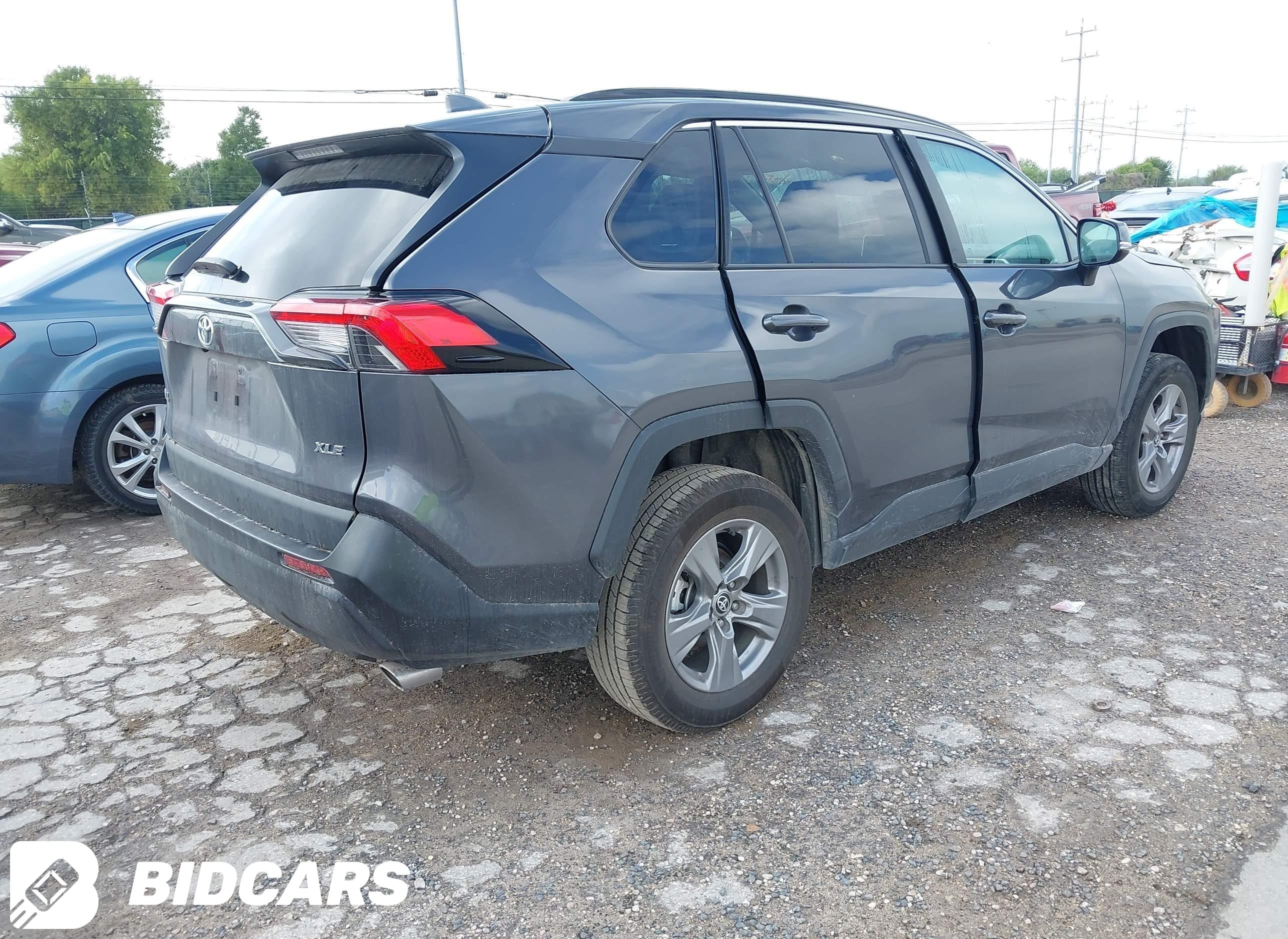 2024 Toyota RAV4, Xle