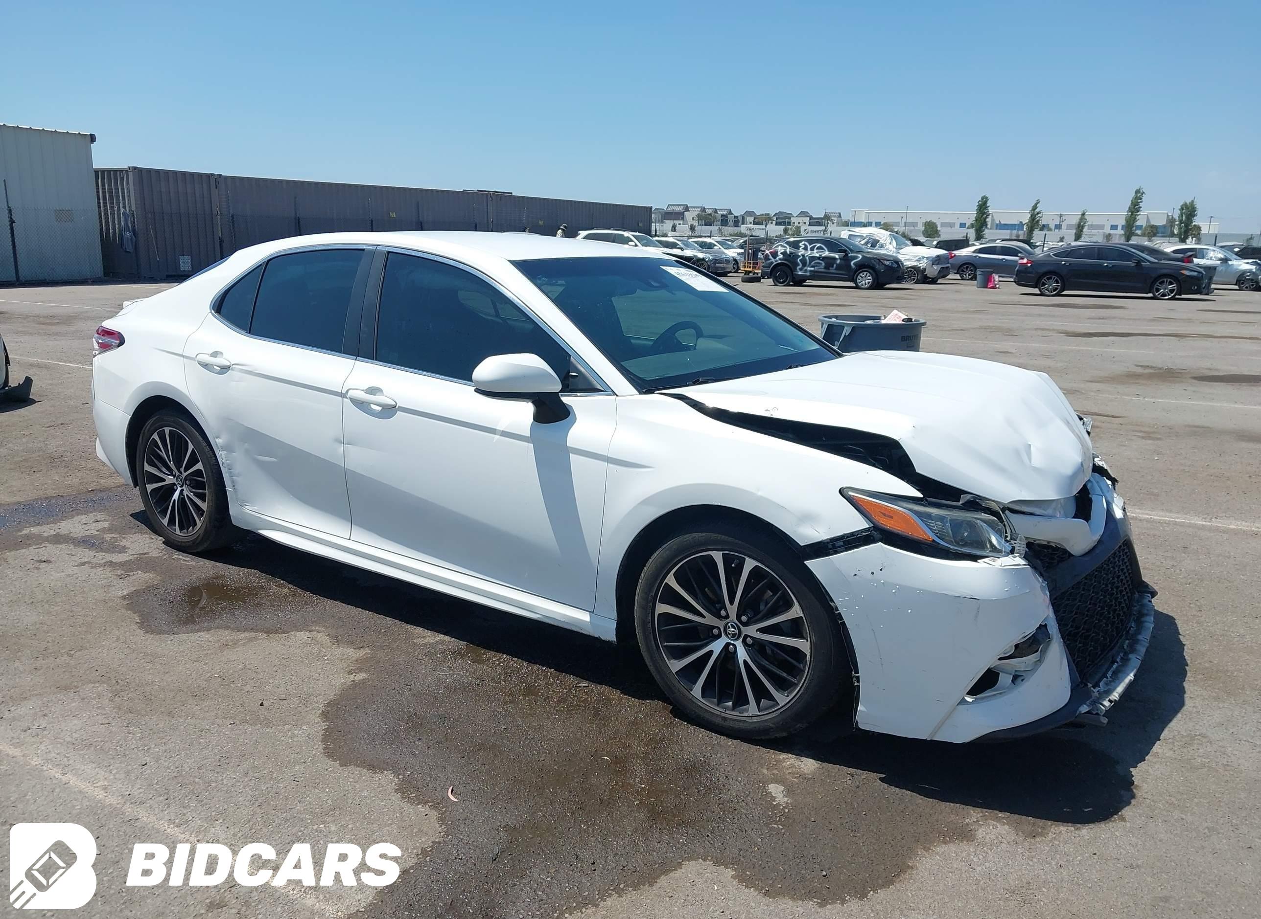 2018 Toyota Camry, SE