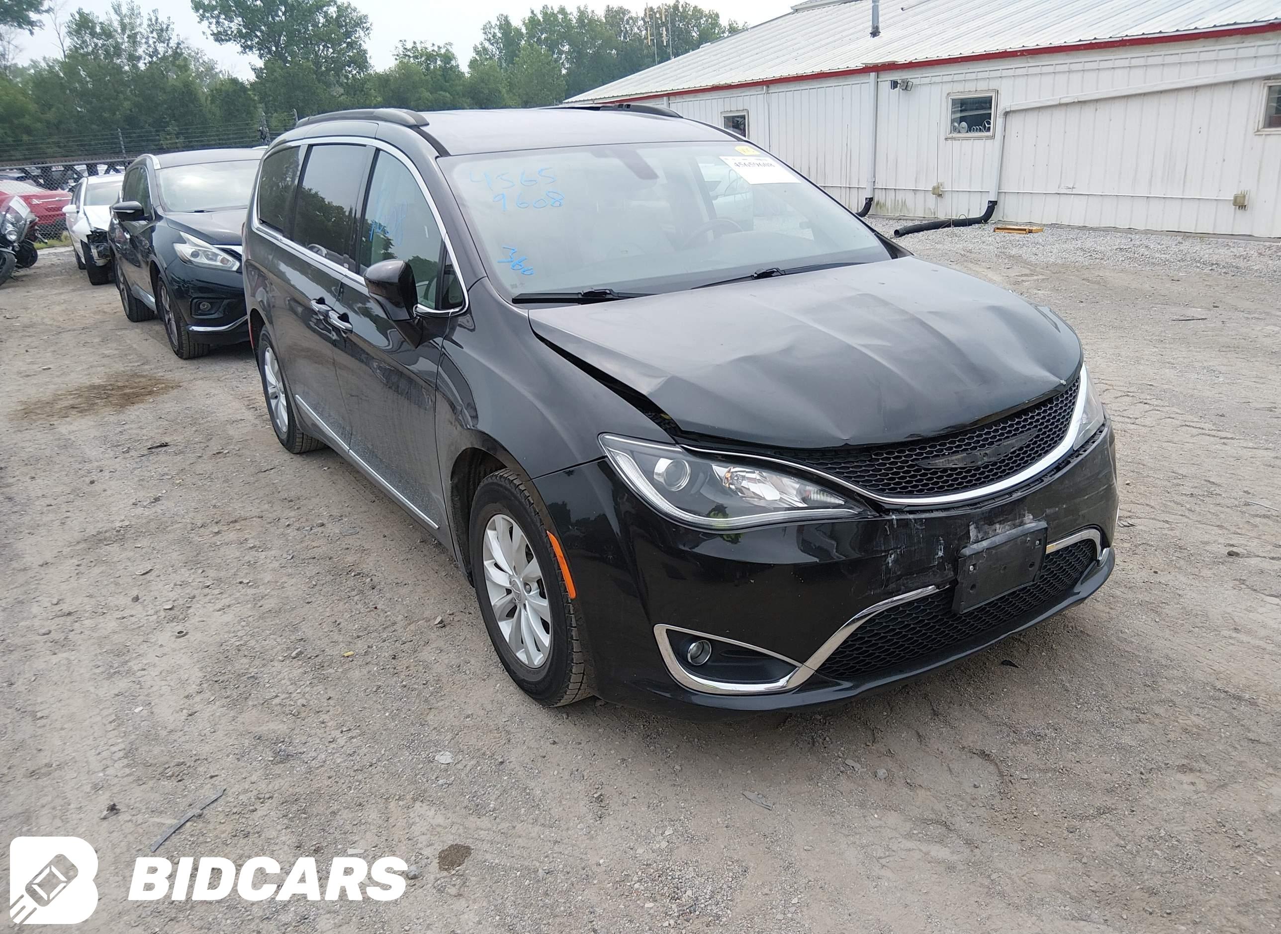 2017 Chrysler Pacifica, Touri...