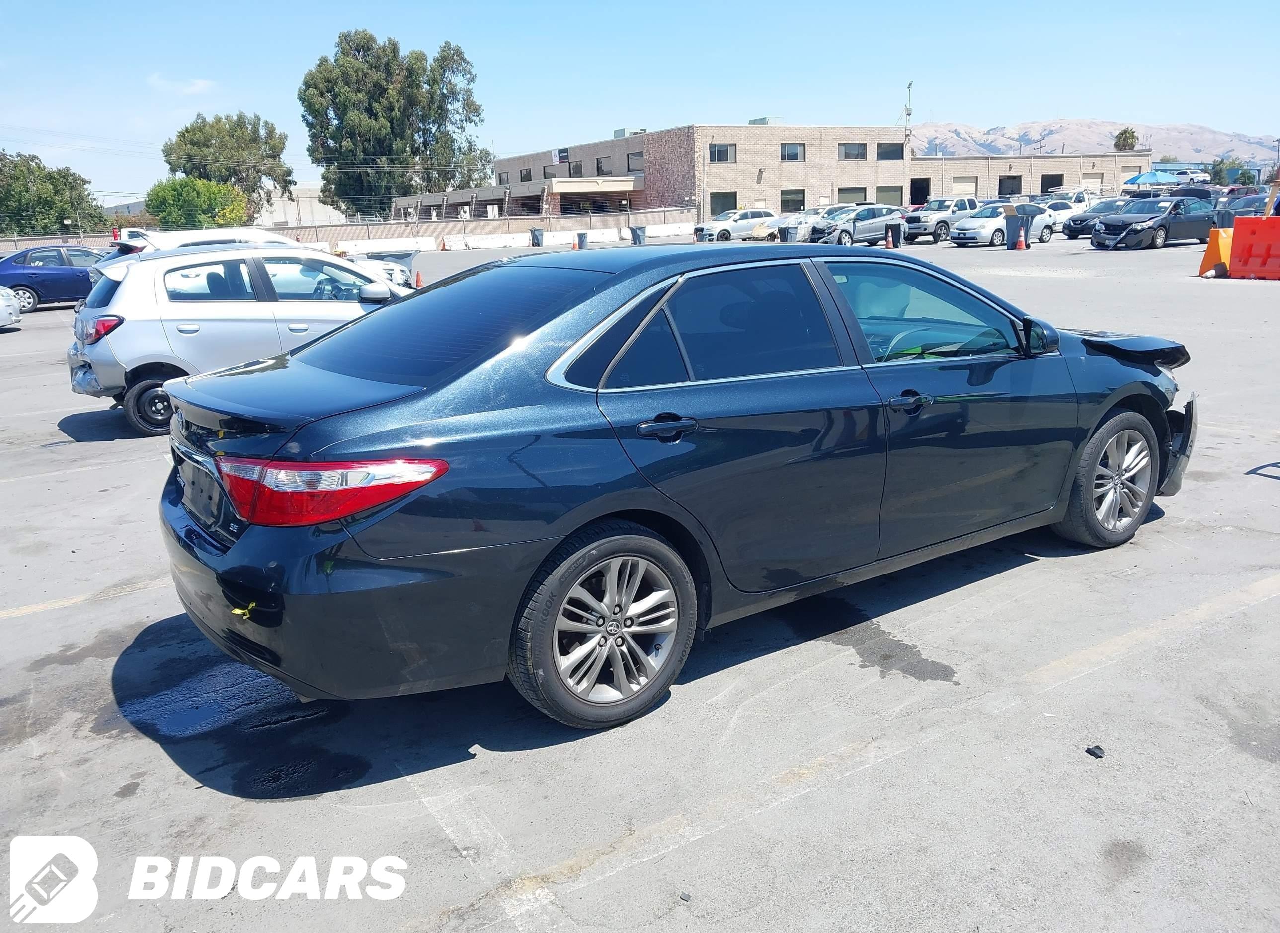 2017 Toyota Camry, SE
