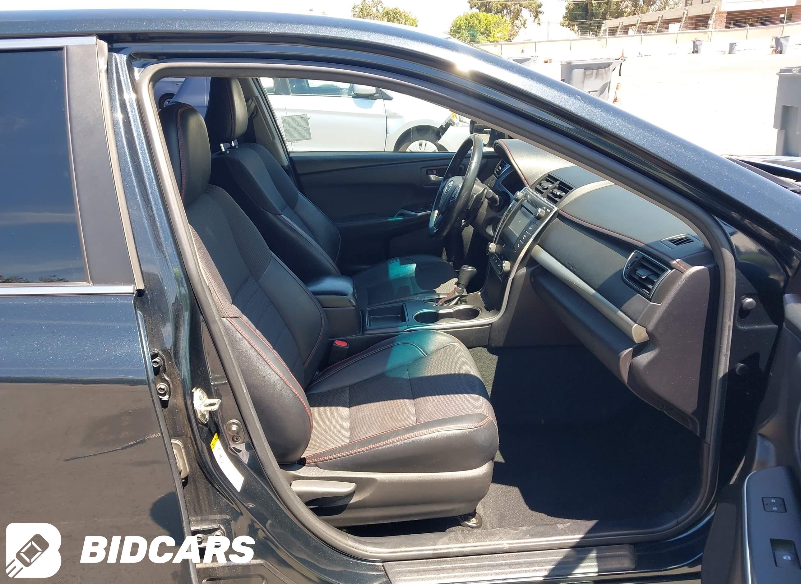 2017 Toyota Camry, SE