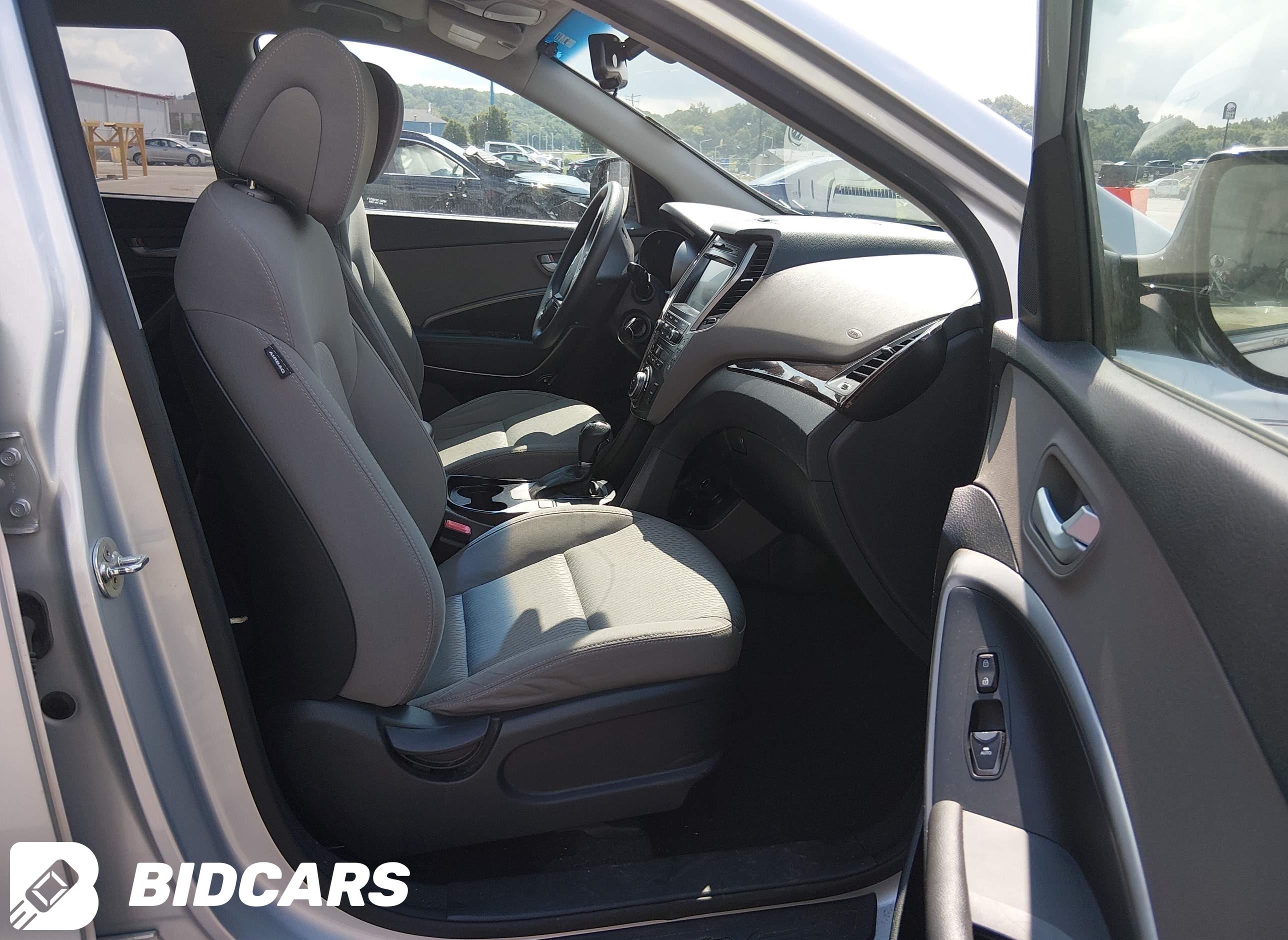 2017 Hyundai Santa Fe, SE