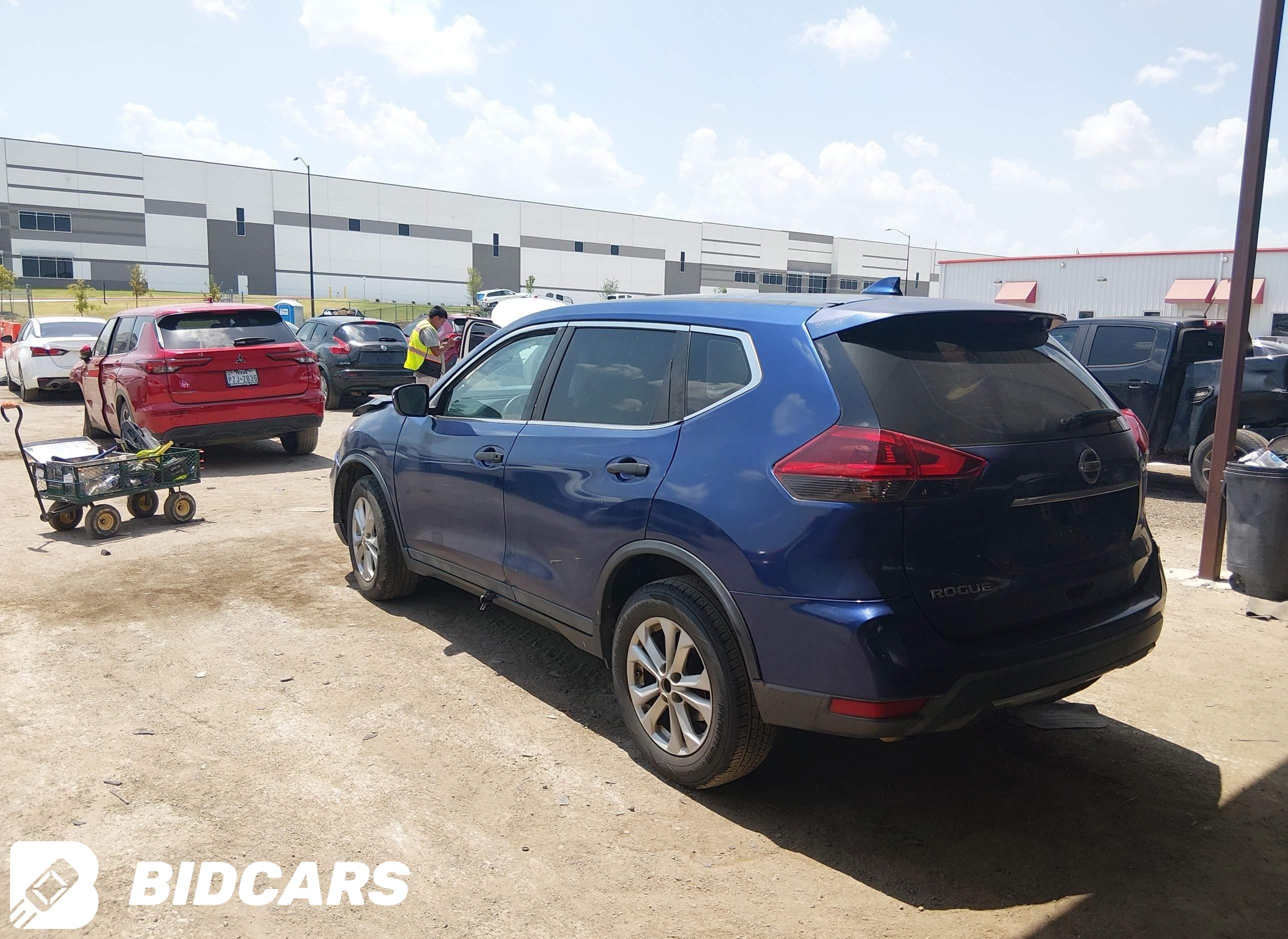 2018 Nissan Rogue, S