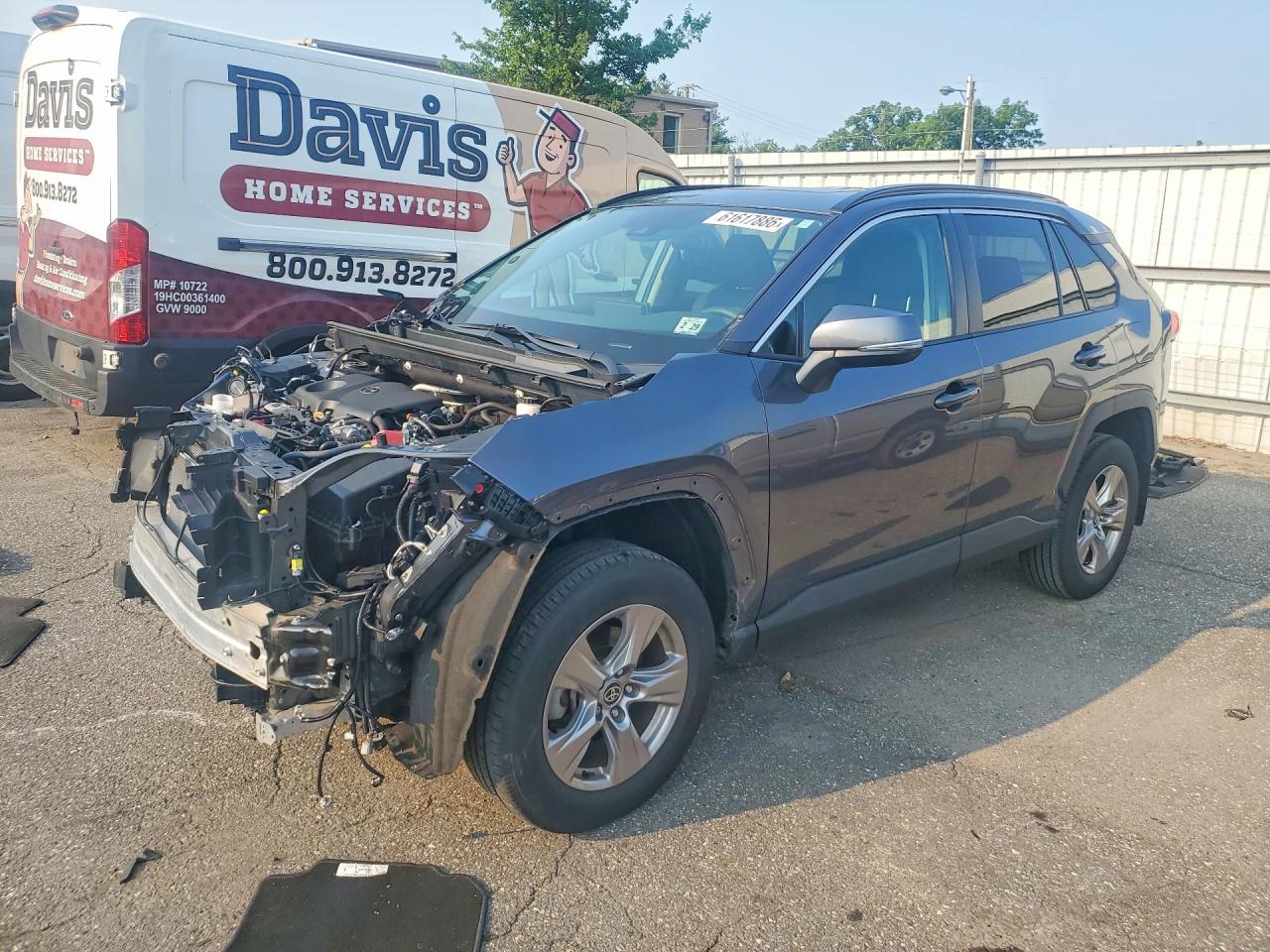 2024 Toyota RAV4, Xle