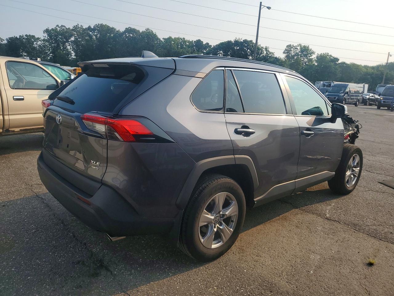 2024 Toyota RAV4, Xle